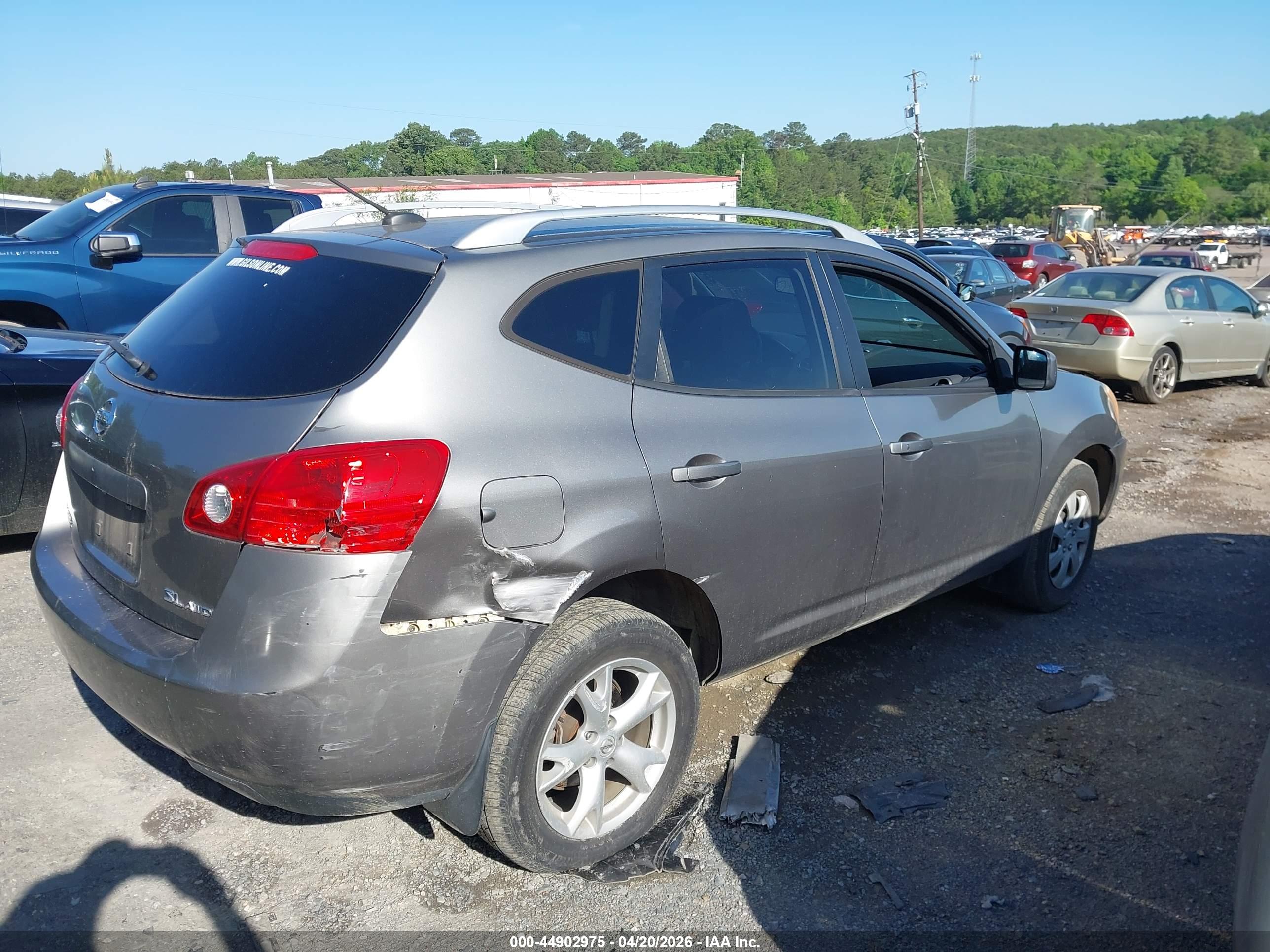 NISSAN ROGUE image 6