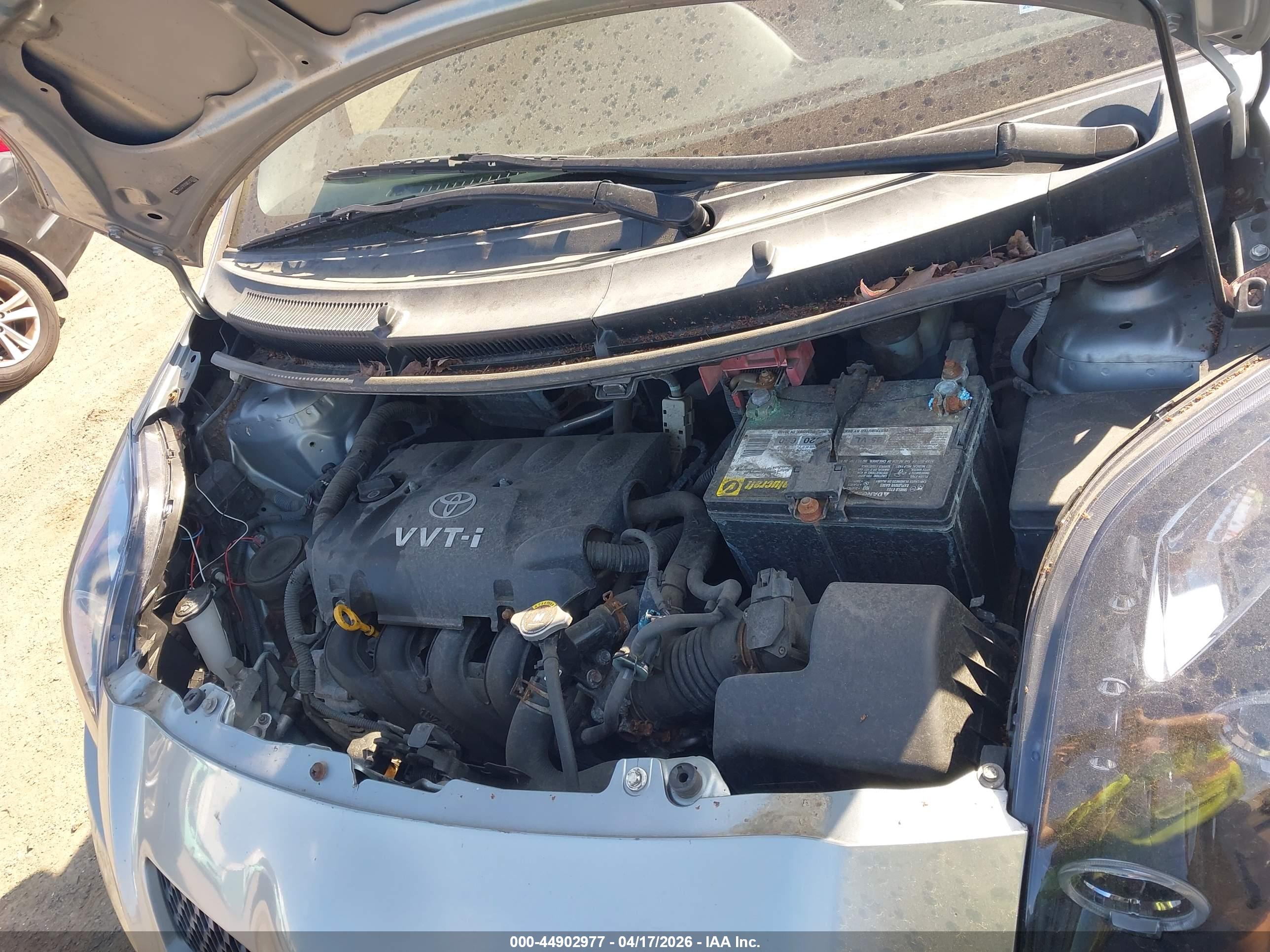 TOYOTA YARIS image 10