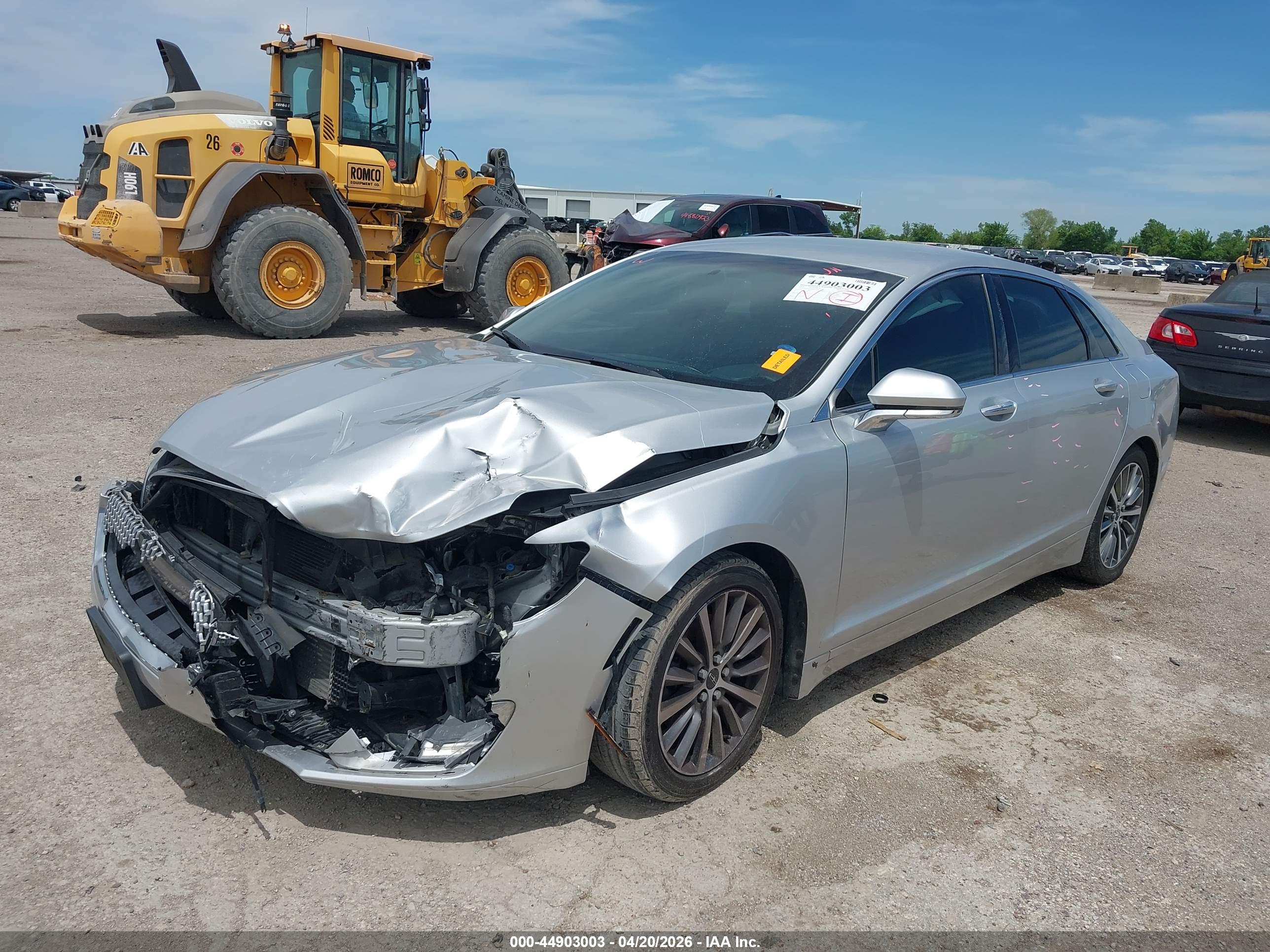 LINCOLN MKZ image 2