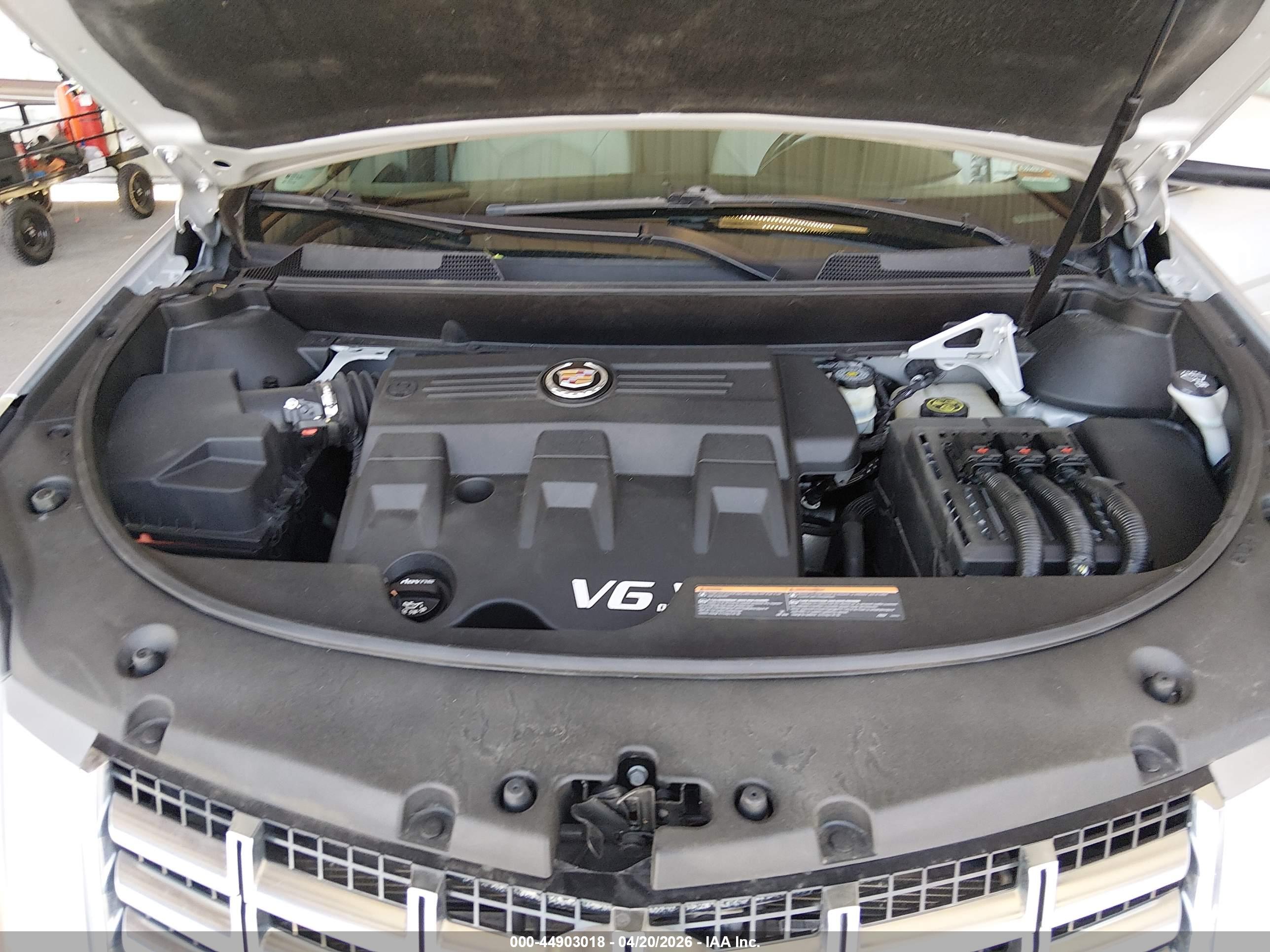 CADILLAC SRX image 10