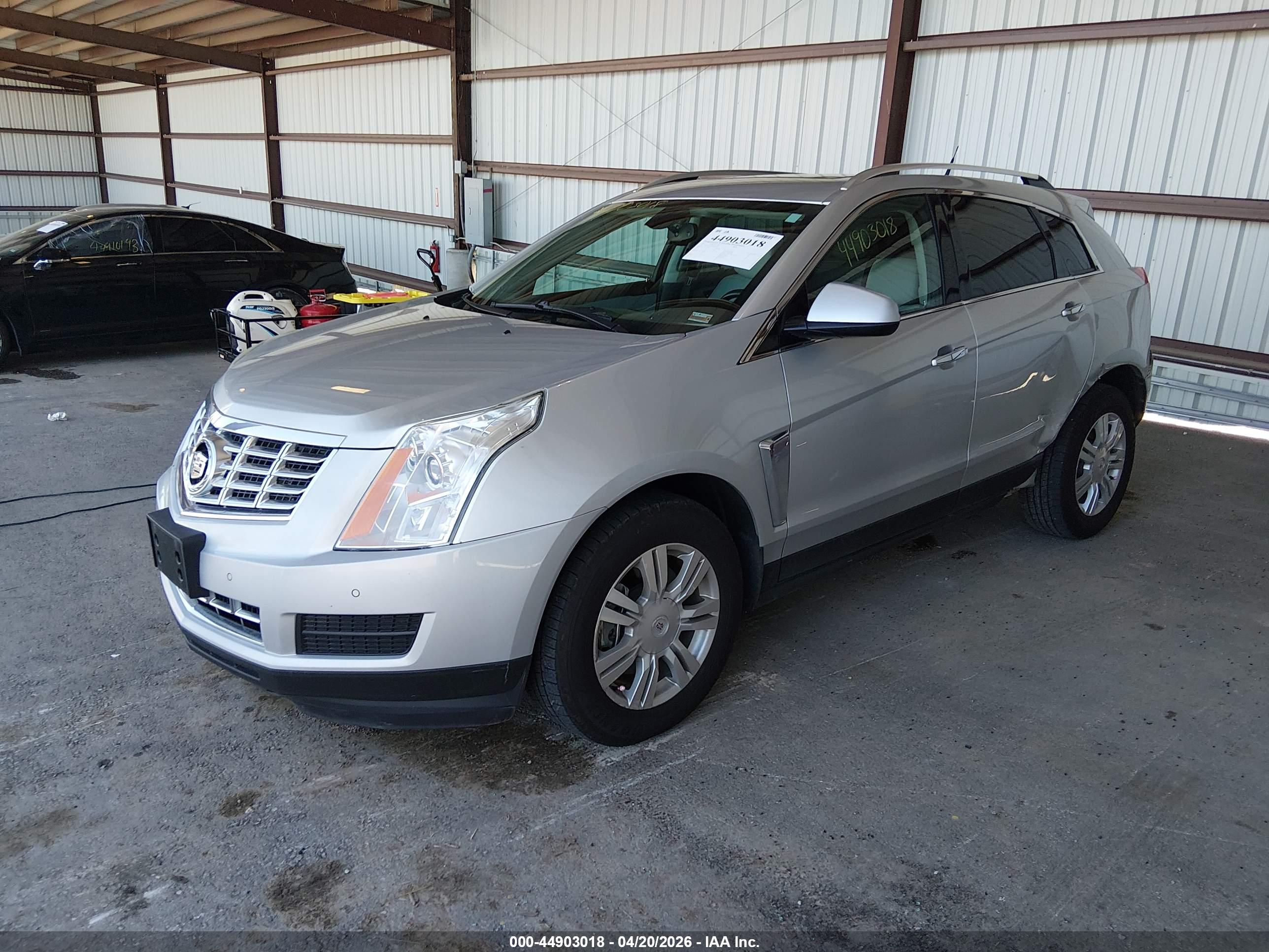 CADILLAC SRX image 2