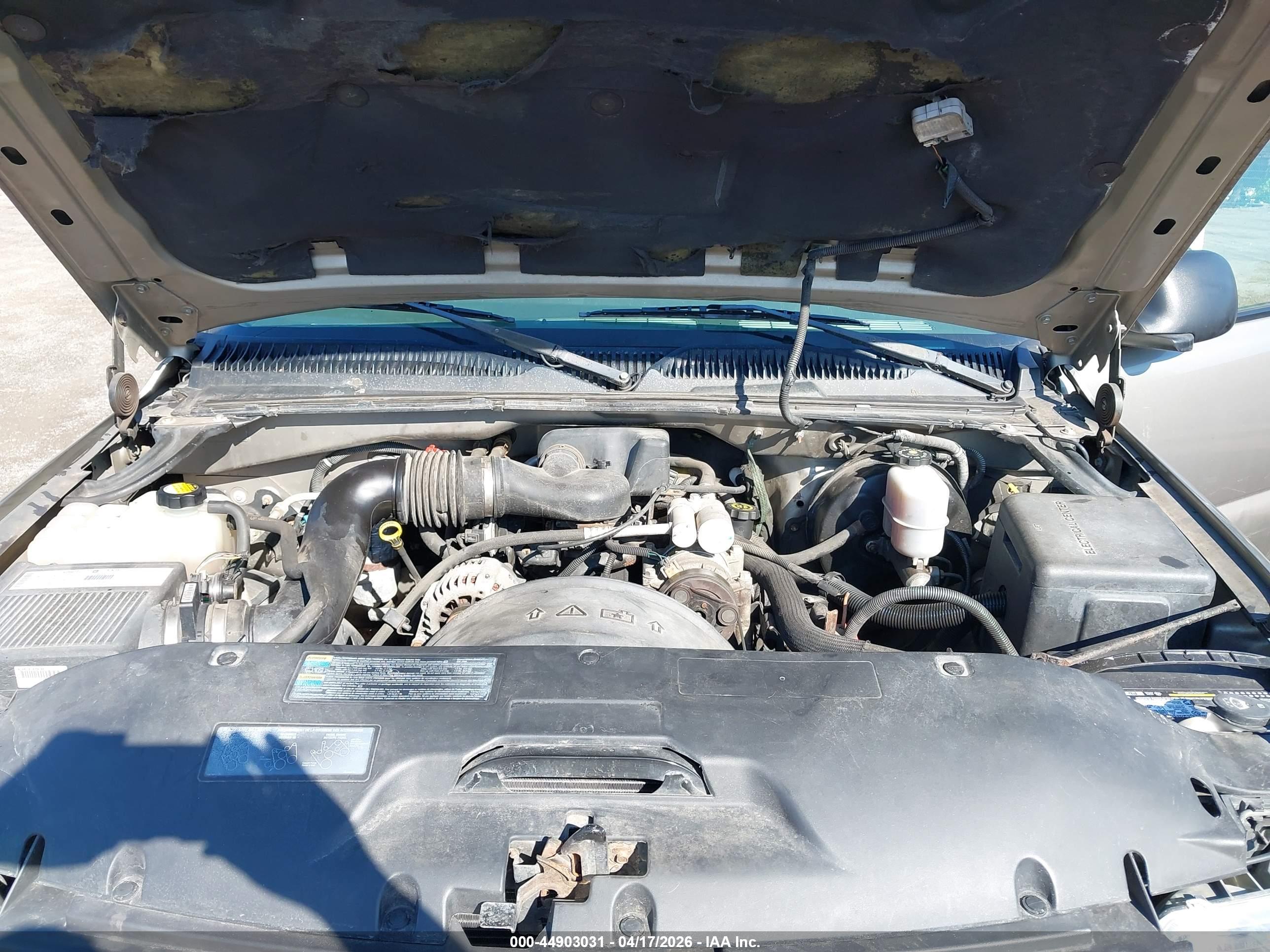 CHEVROLET SILVERADO image 10