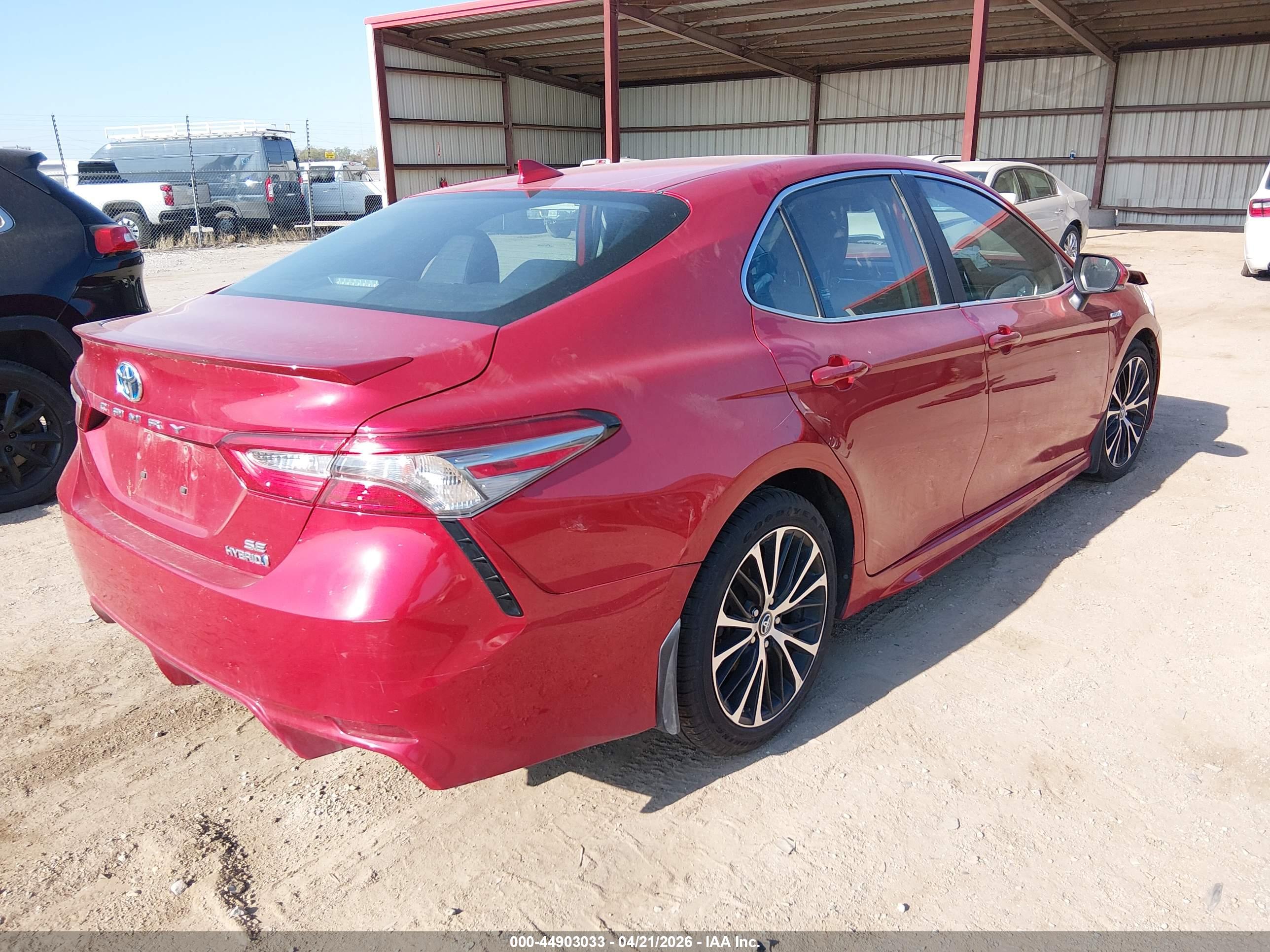 TOYOTA CAMRY image 4