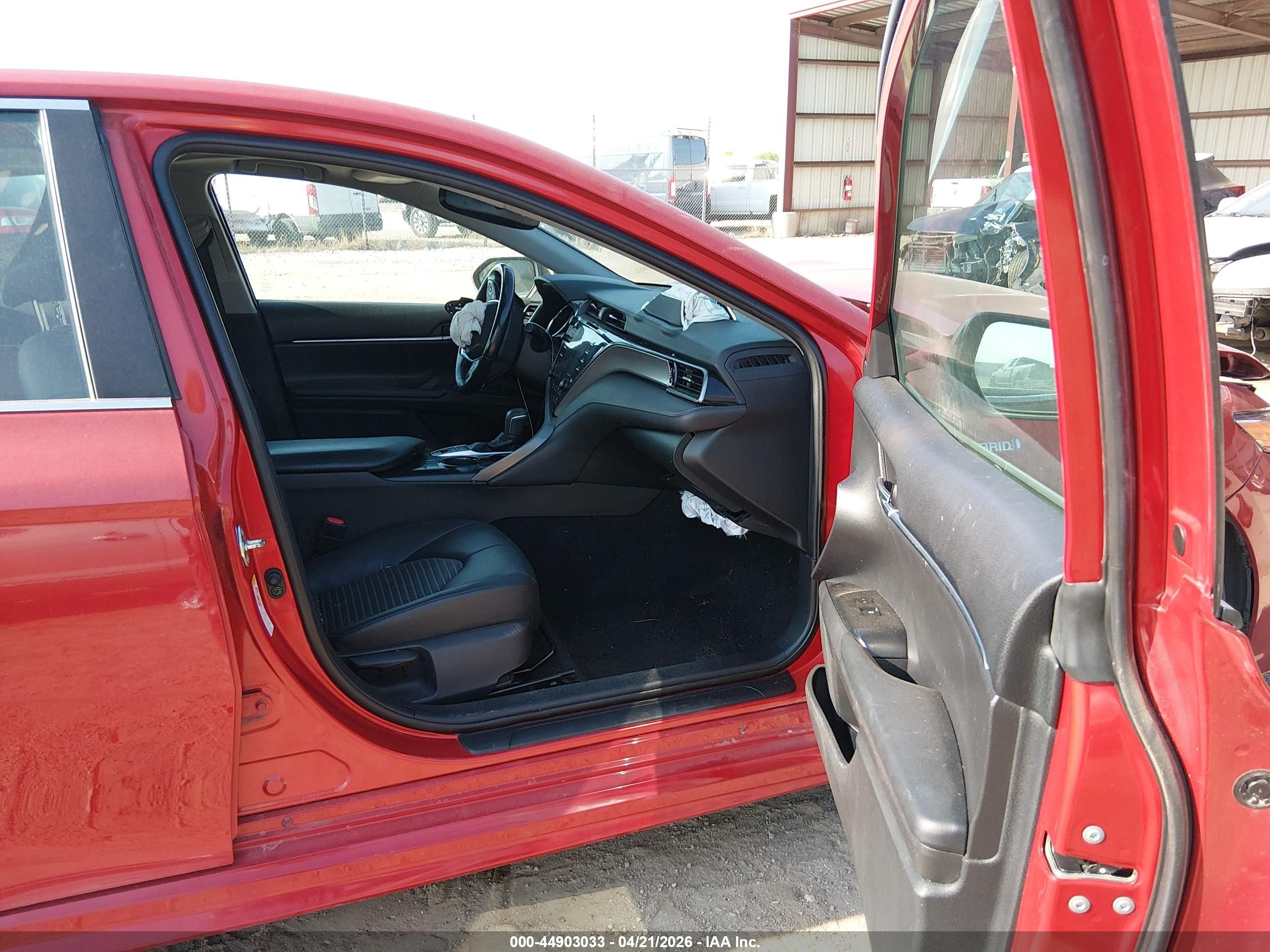 TOYOTA CAMRY image 5