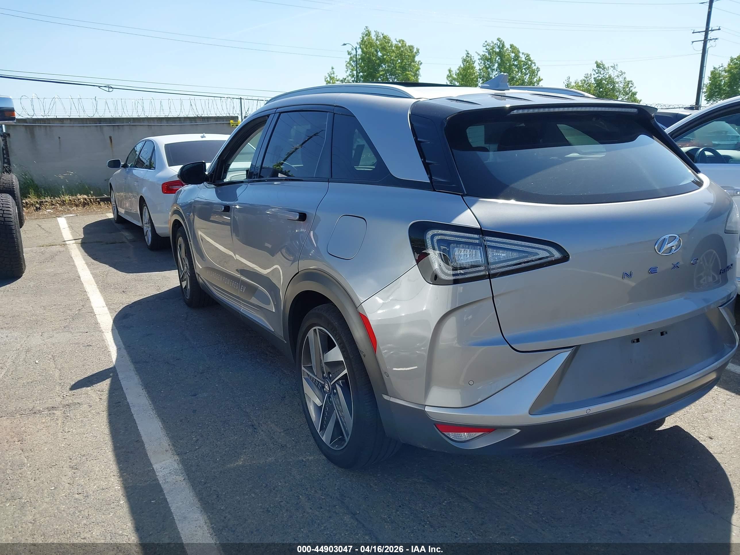HYUNDAI NEXO image 3