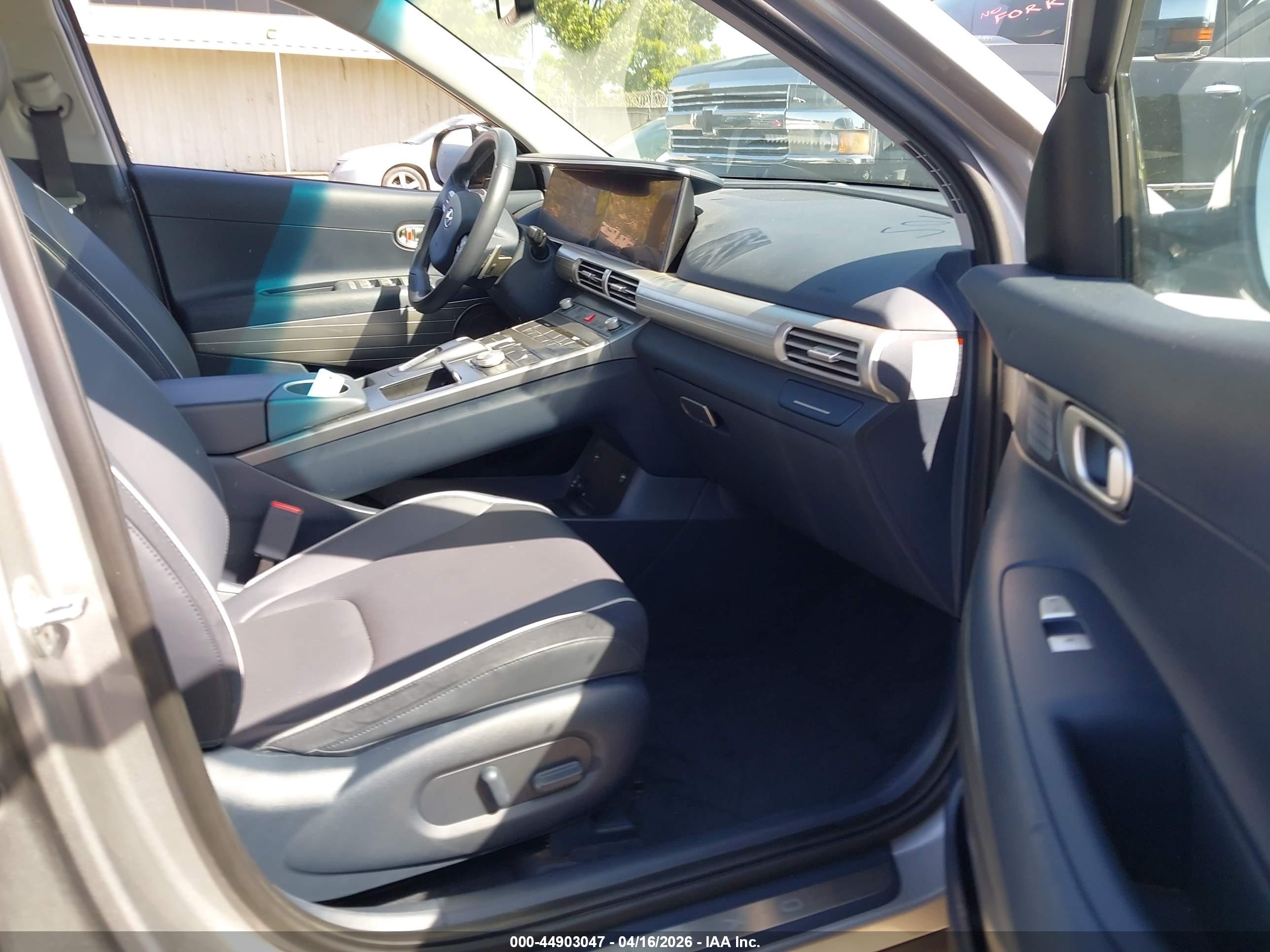 HYUNDAI NEXO image 5