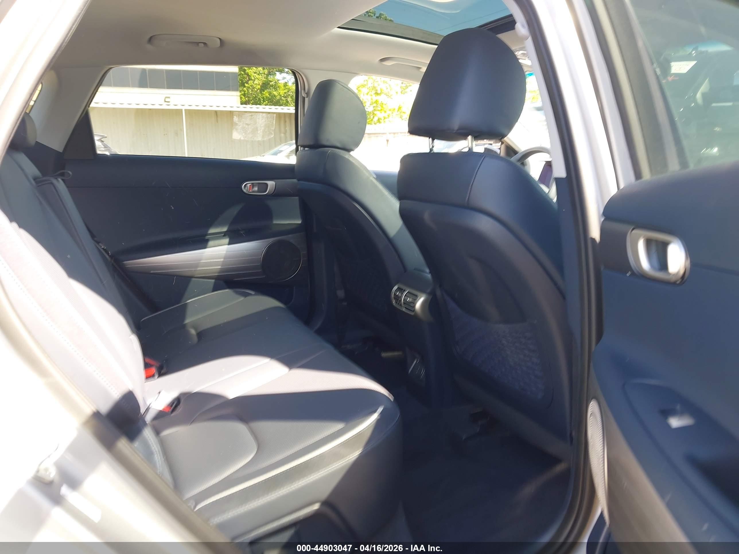 HYUNDAI NEXO image 8