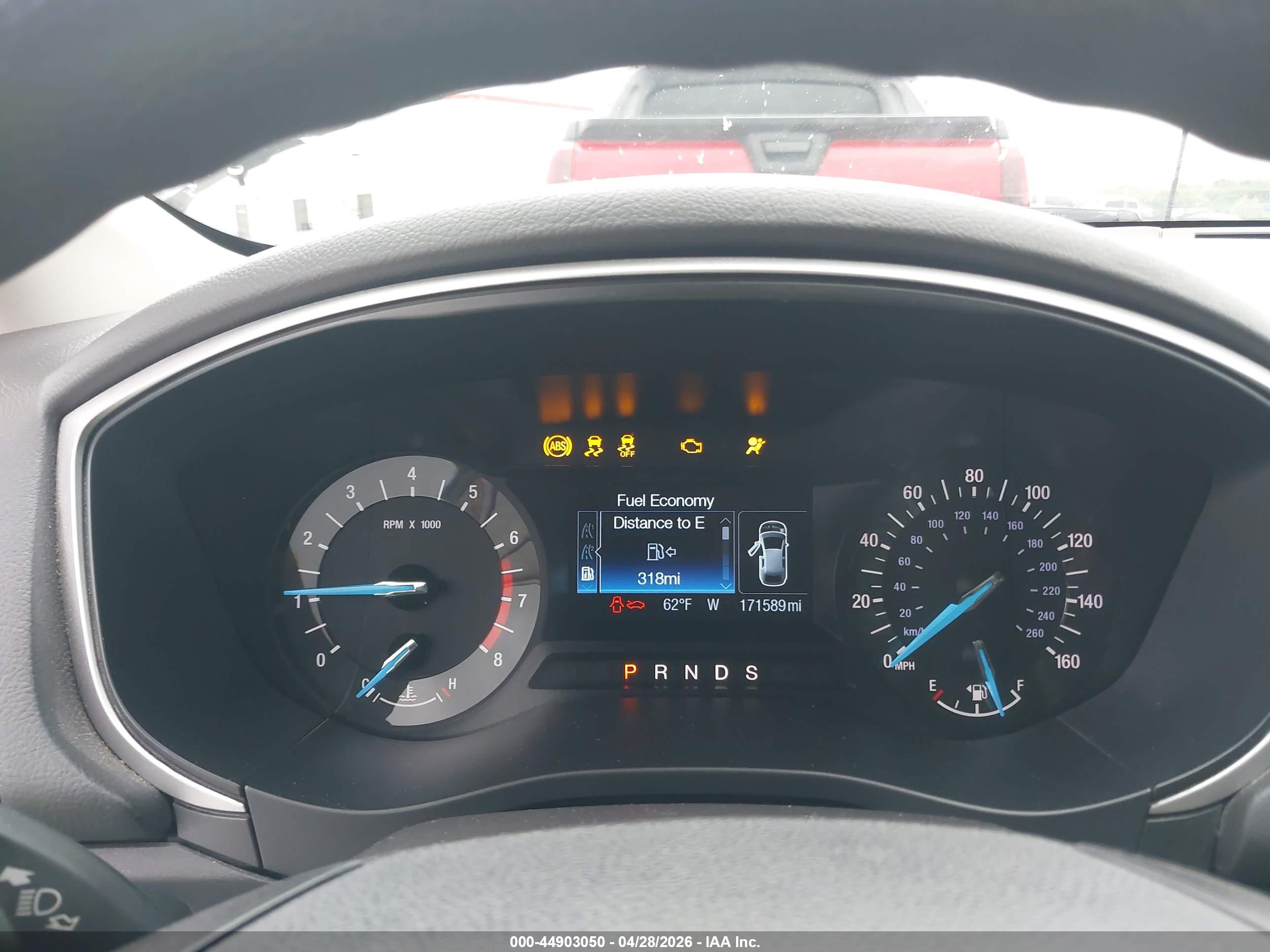 FORD FUSION image 7