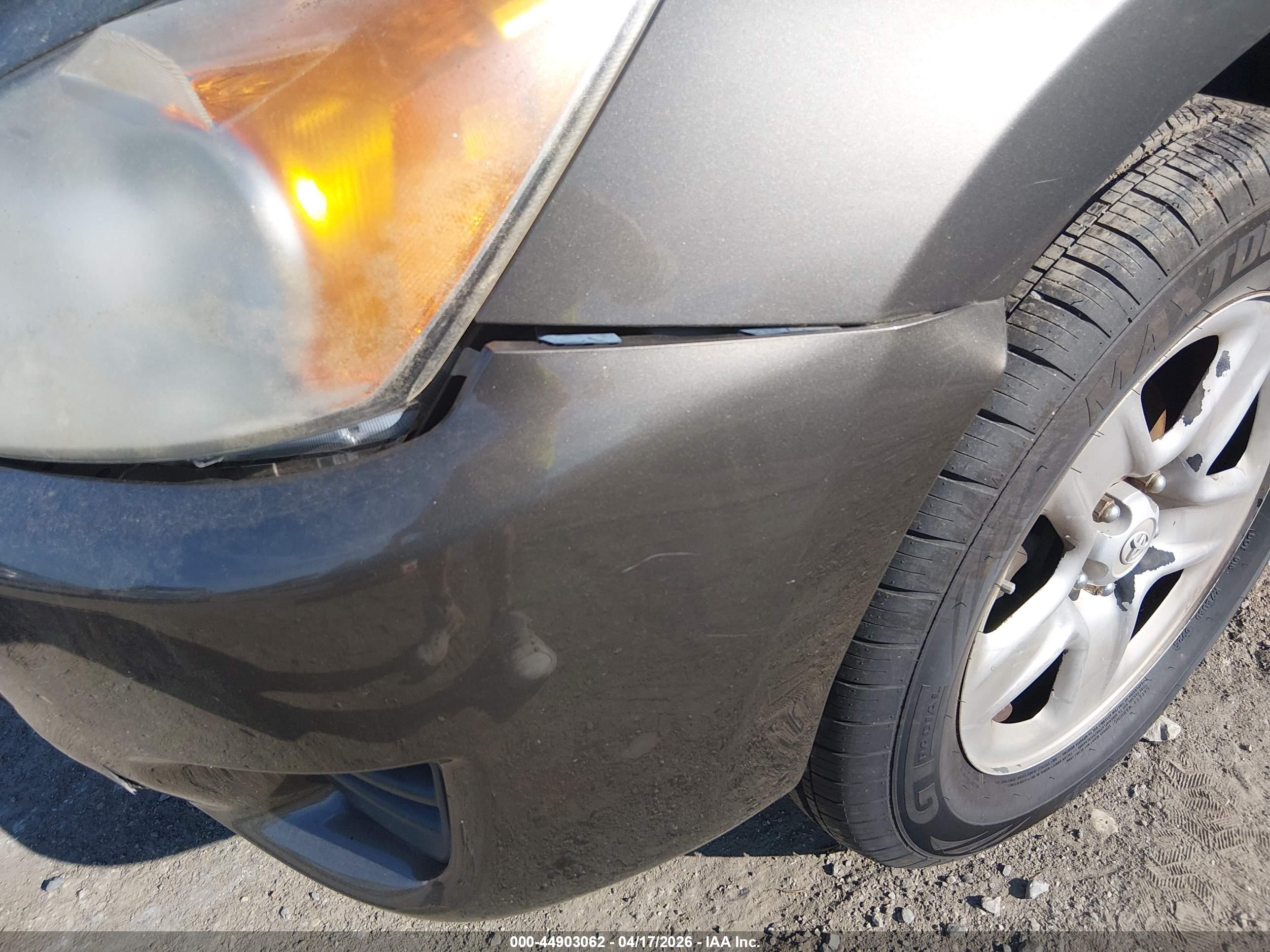 TOYOTA RAV4 image 6