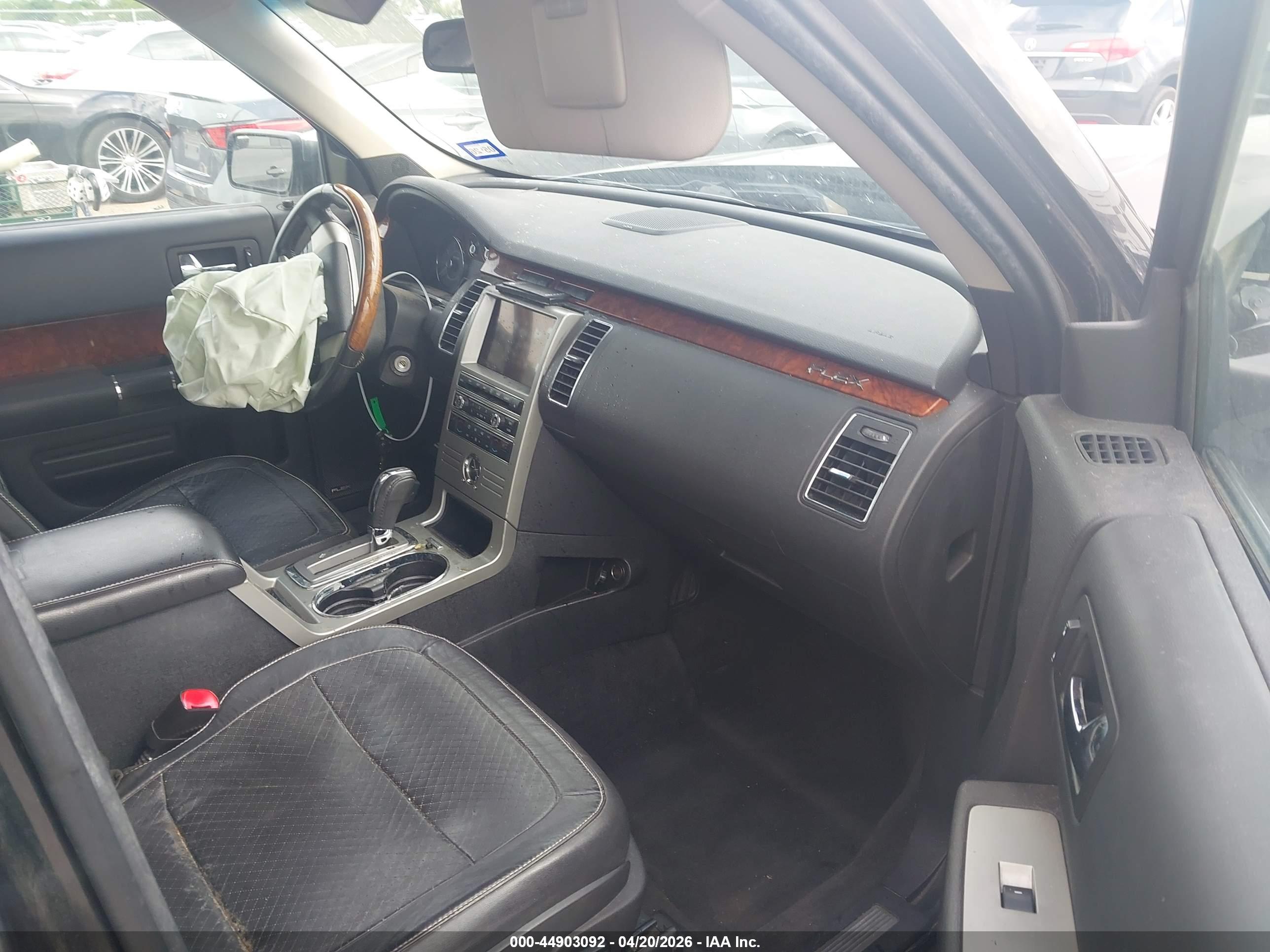 FORD FLEX image 5