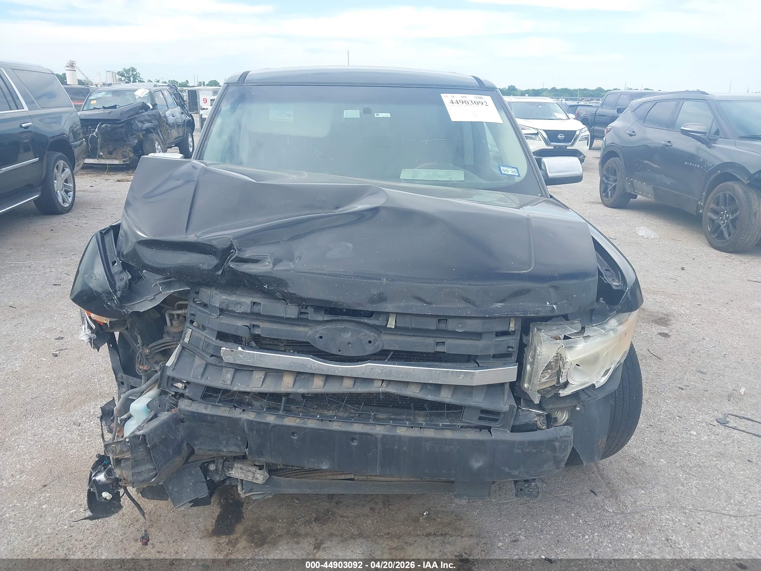 FORD FLEX image 6