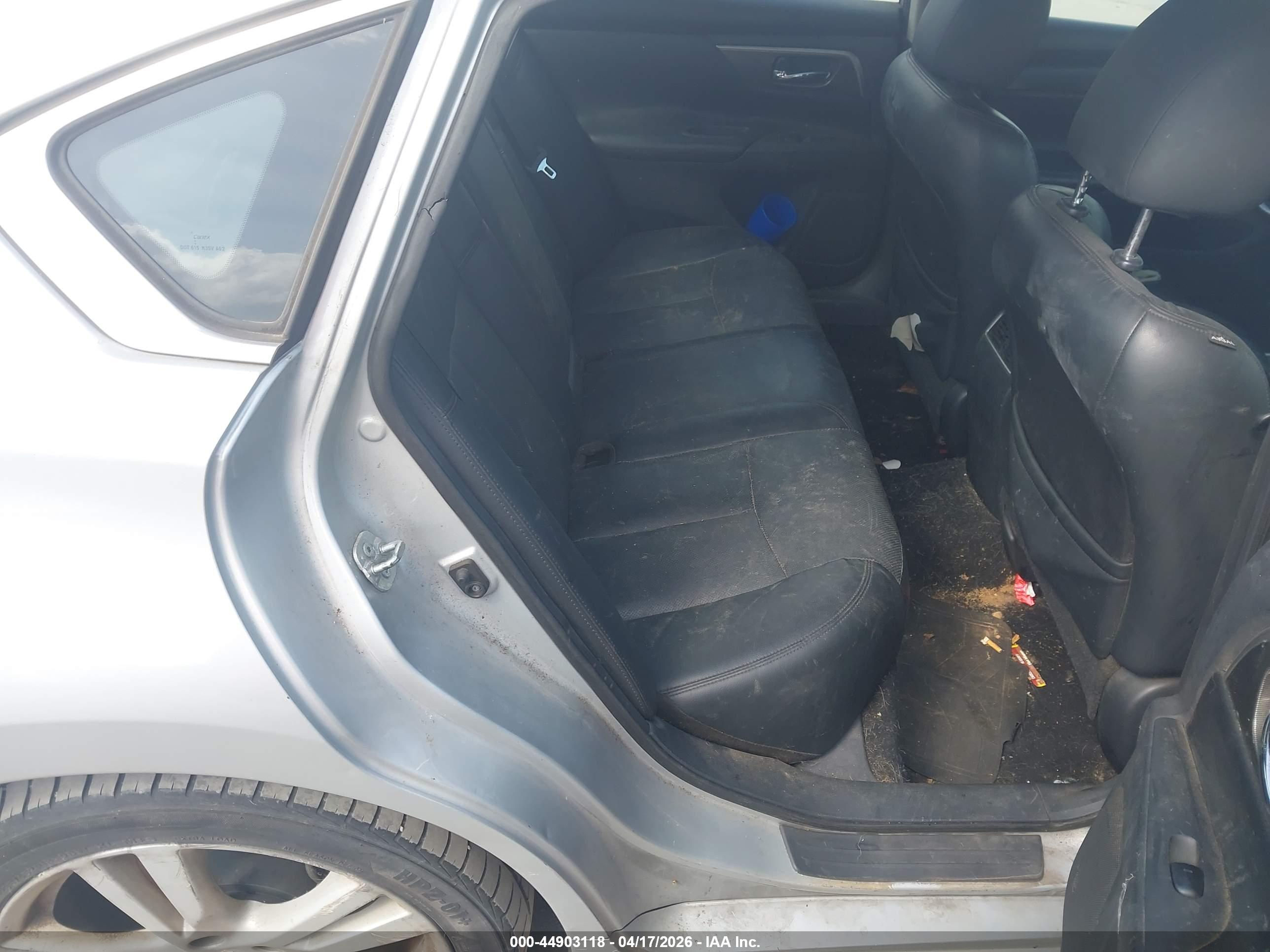 NISSAN ALTIMA image 8