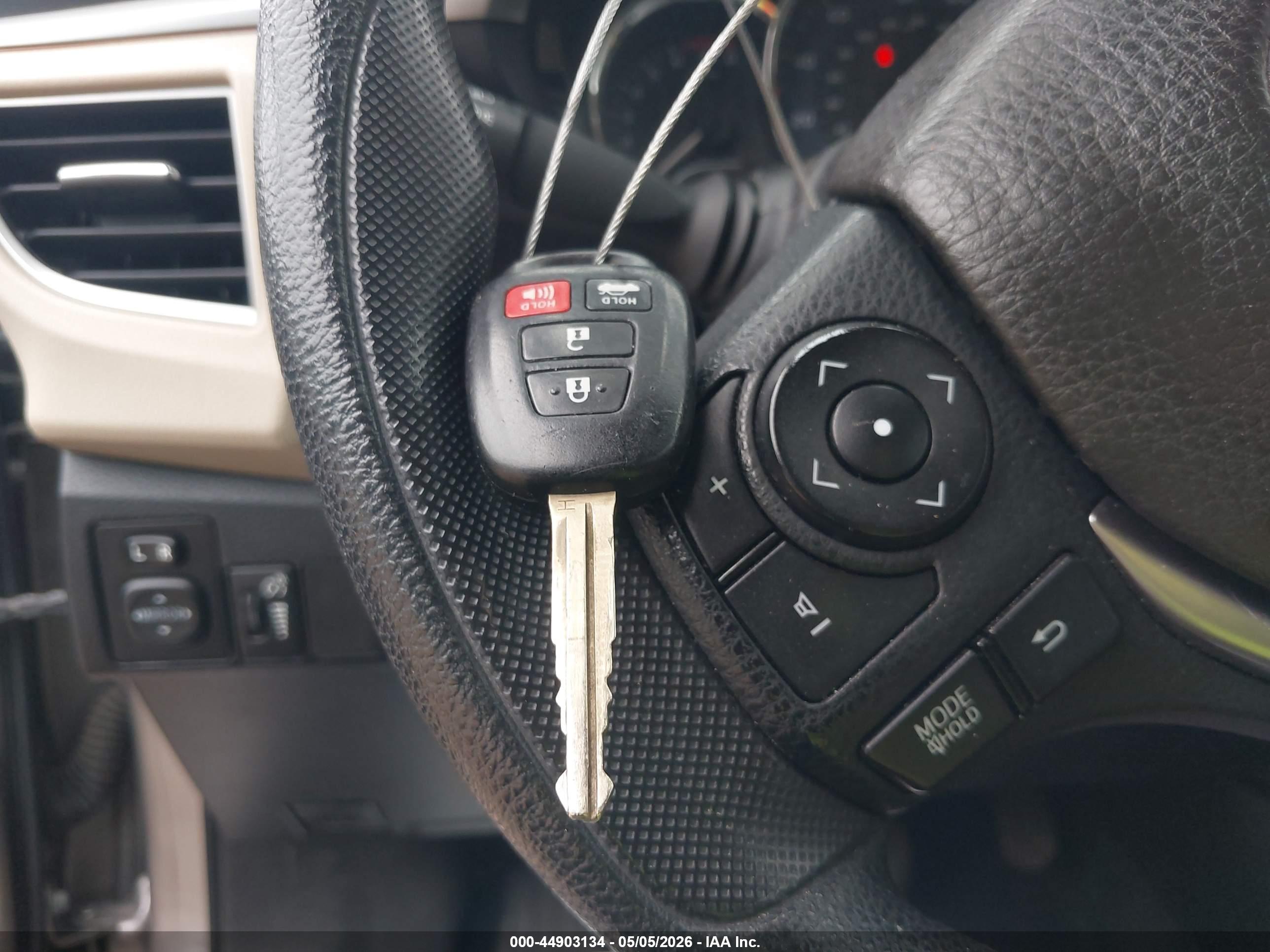 TOYOTA COROLLA image 11