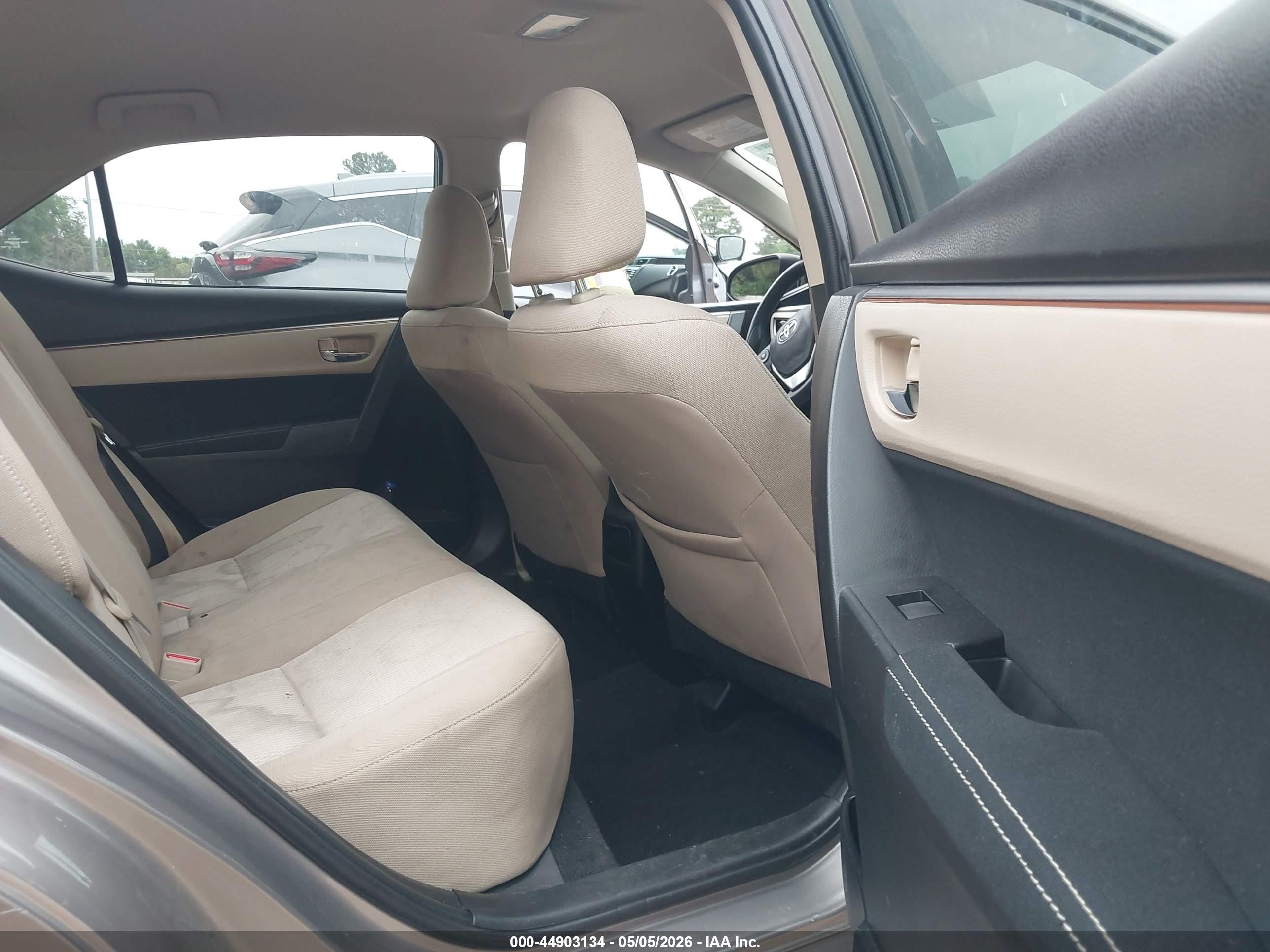 TOYOTA COROLLA image 8