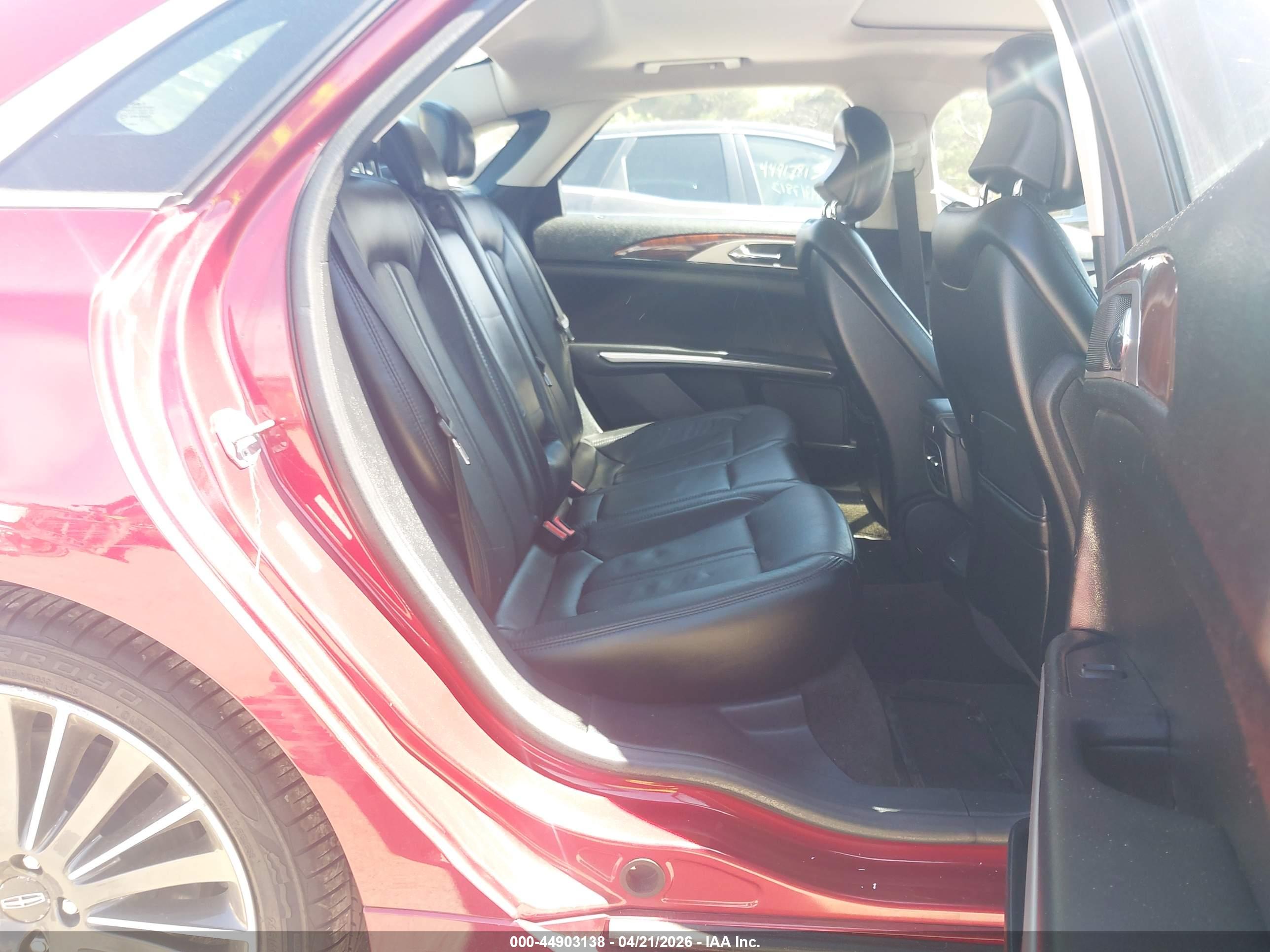 LINCOLN MKZ image 8
