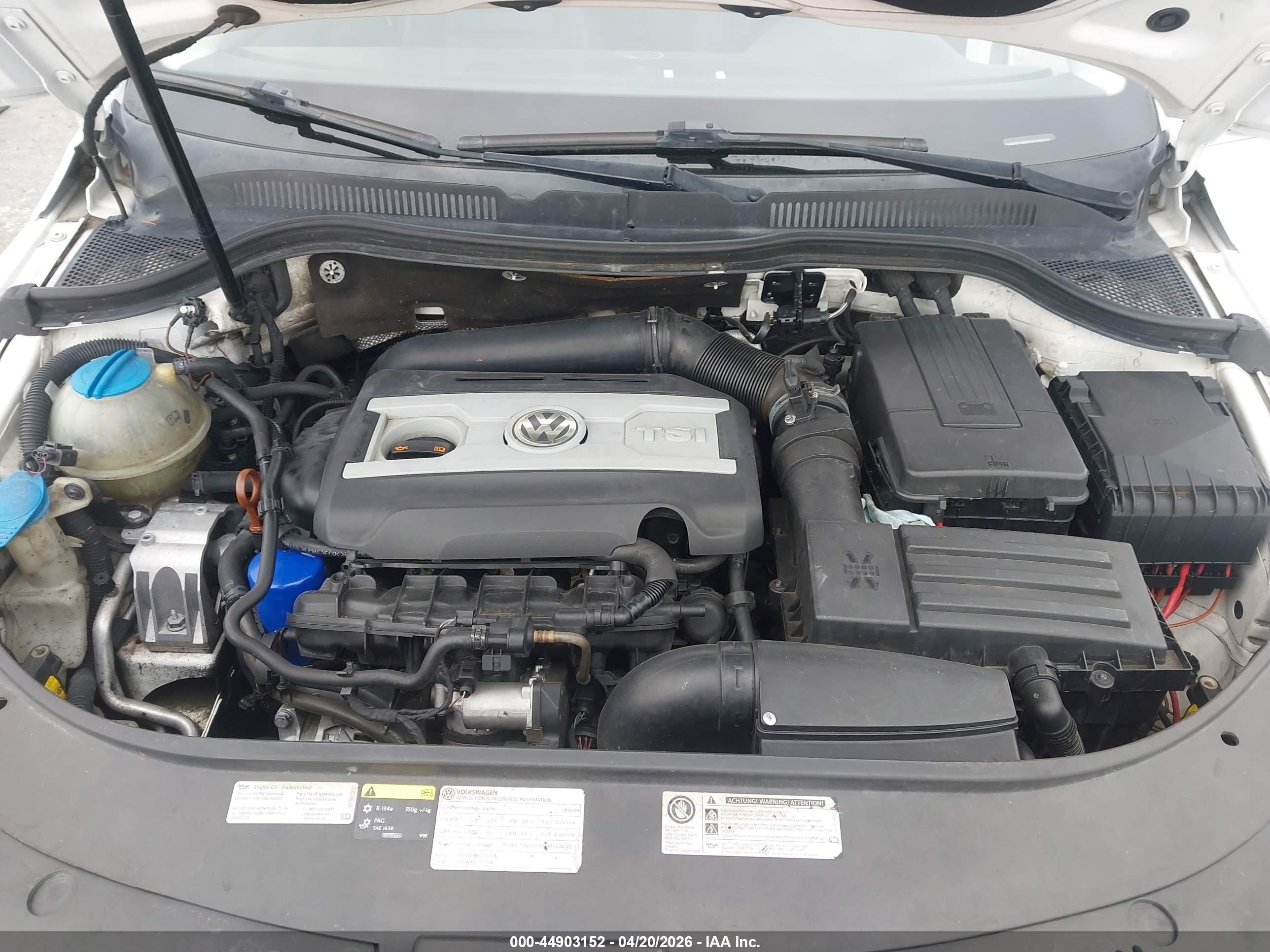 VOLKSWAGEN CC image 10