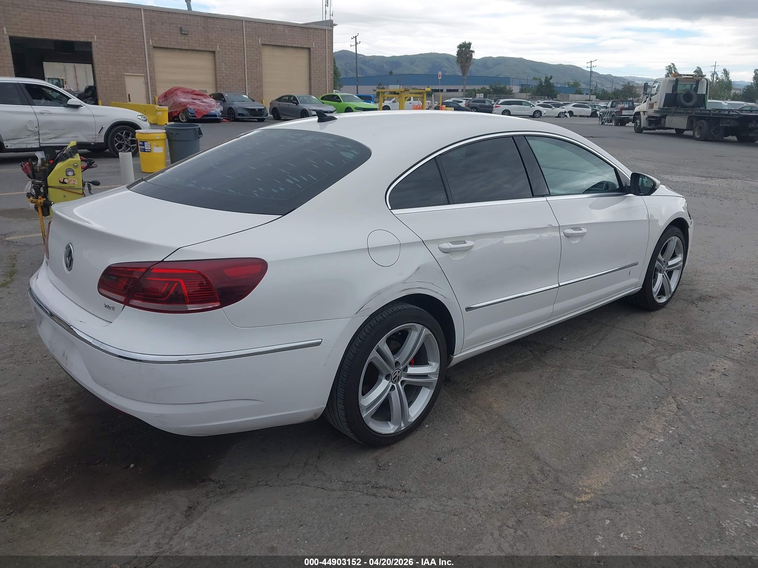 VOLKSWAGEN CC image 4