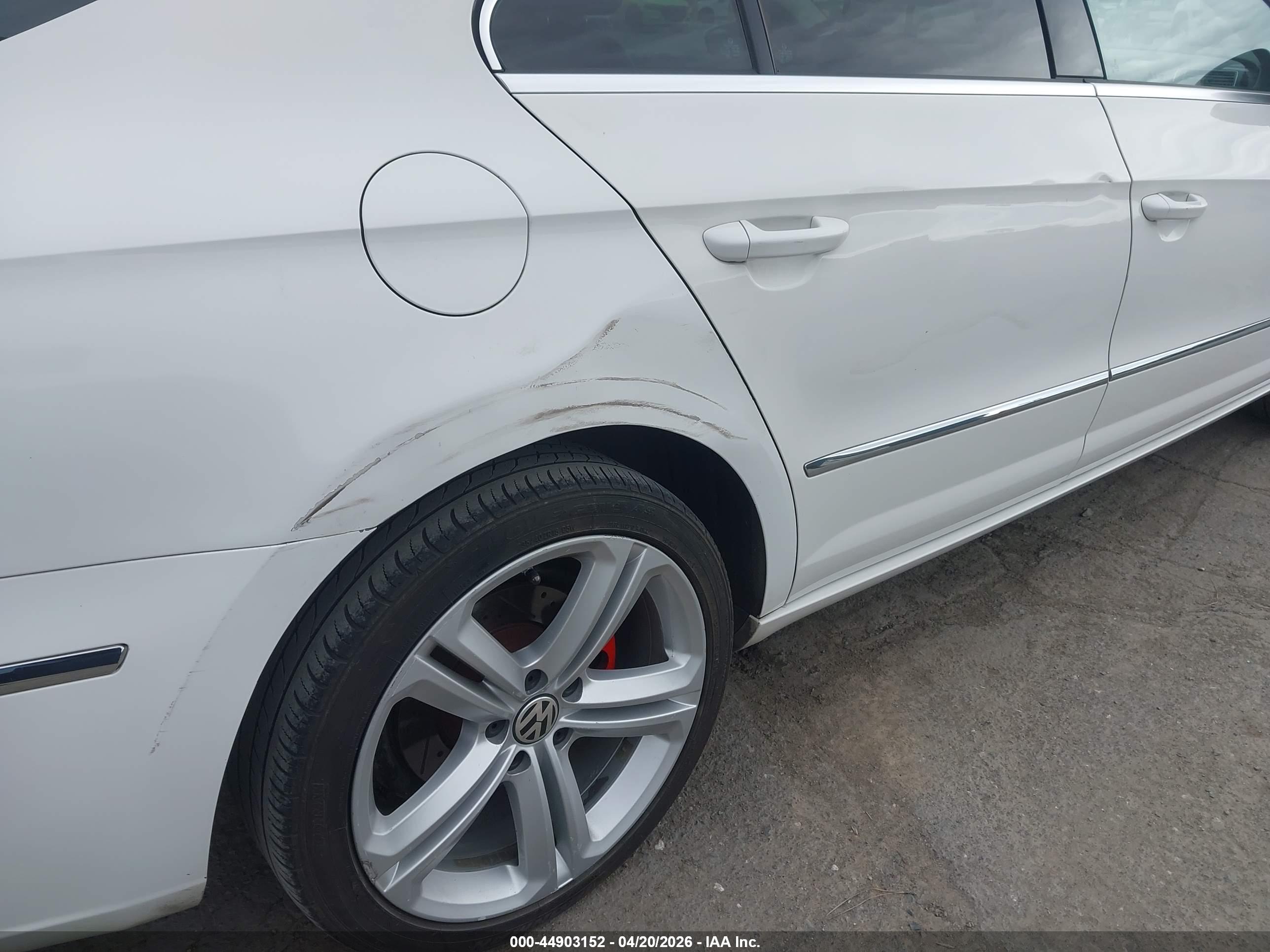 VOLKSWAGEN CC image 6