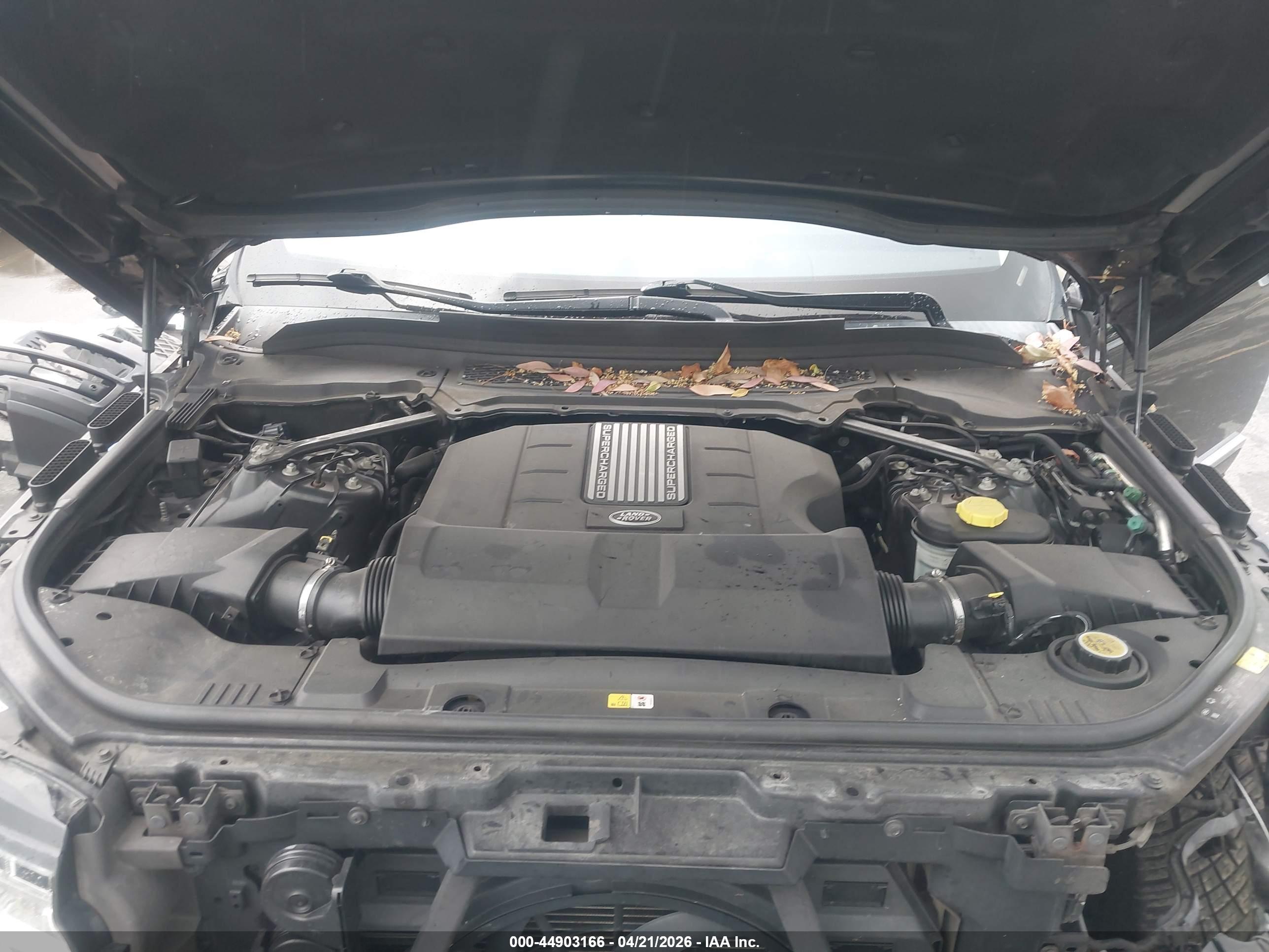 LAND ROVER image 10