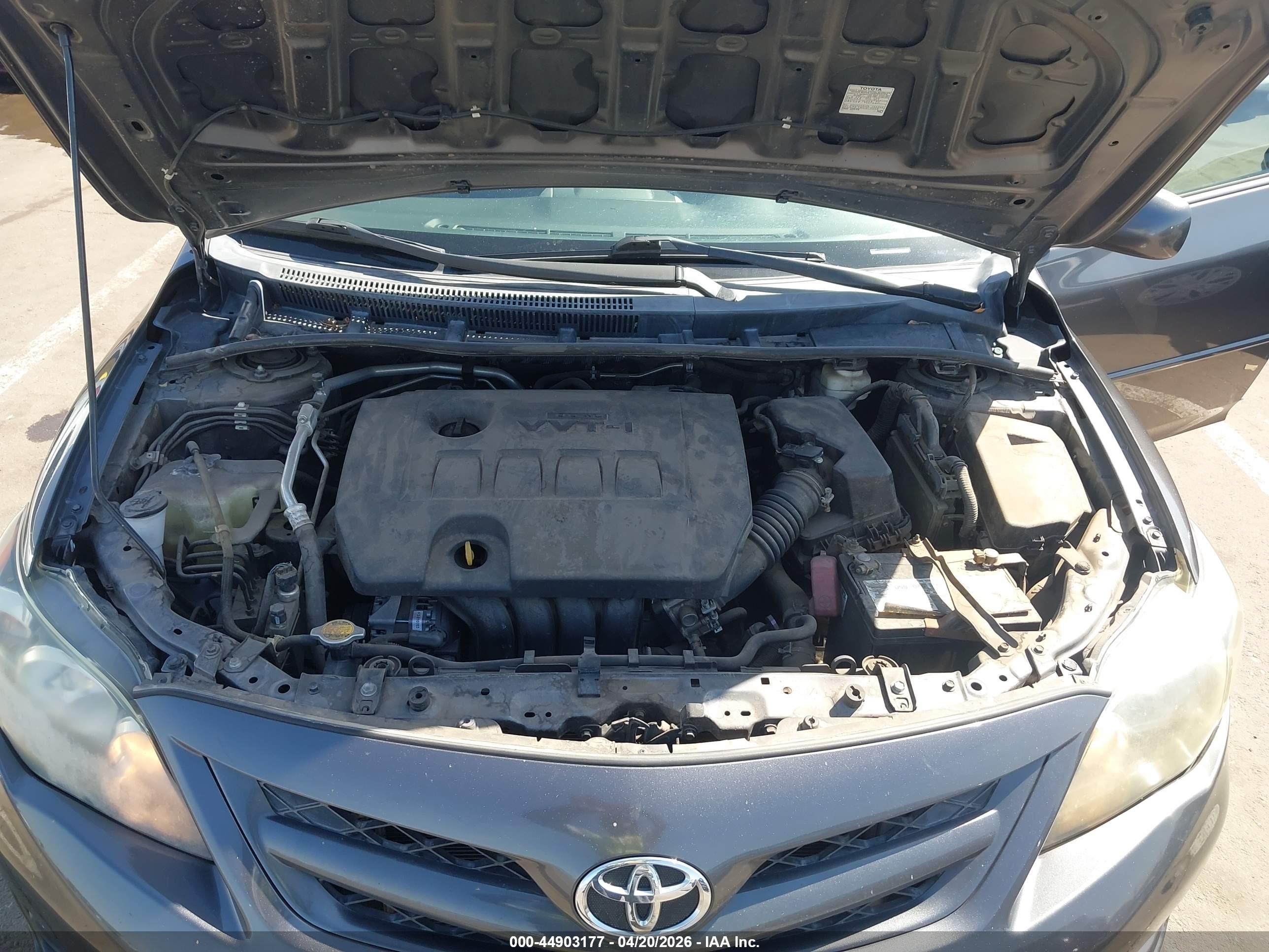 TOYOTA COROLLA image 10
