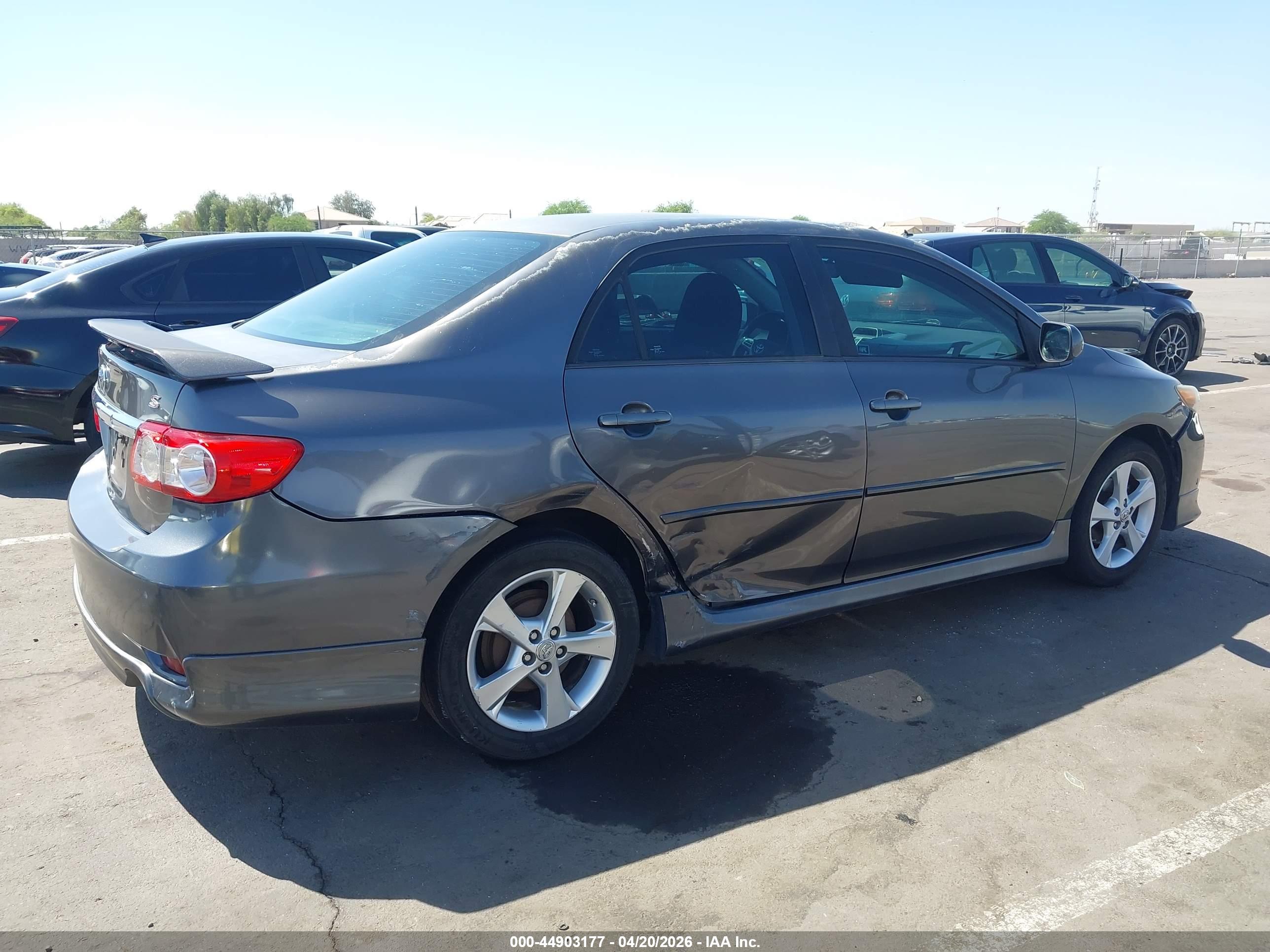 TOYOTA COROLLA image 6