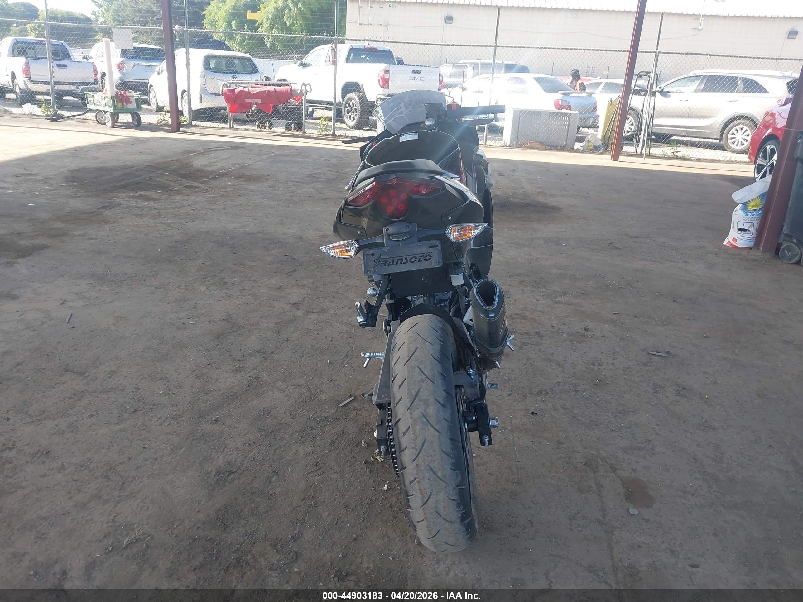 KAWASAKI EX500 image 6