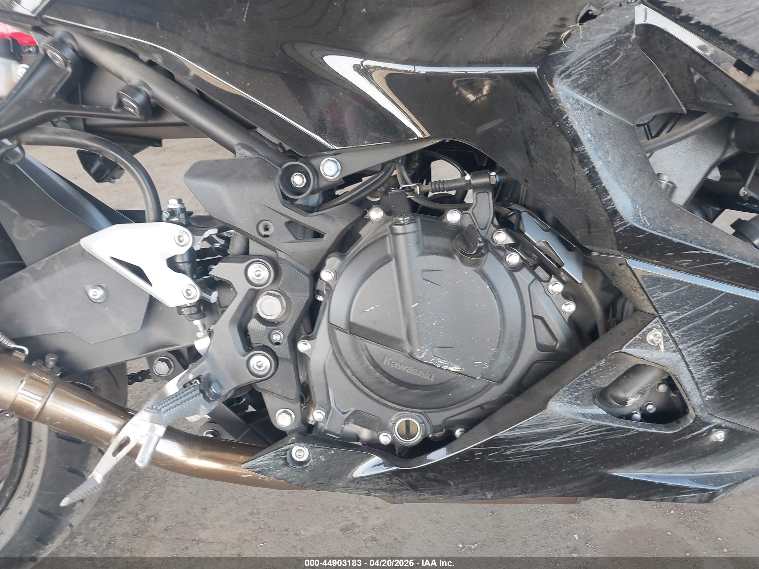 KAWASAKI EX500 image 8