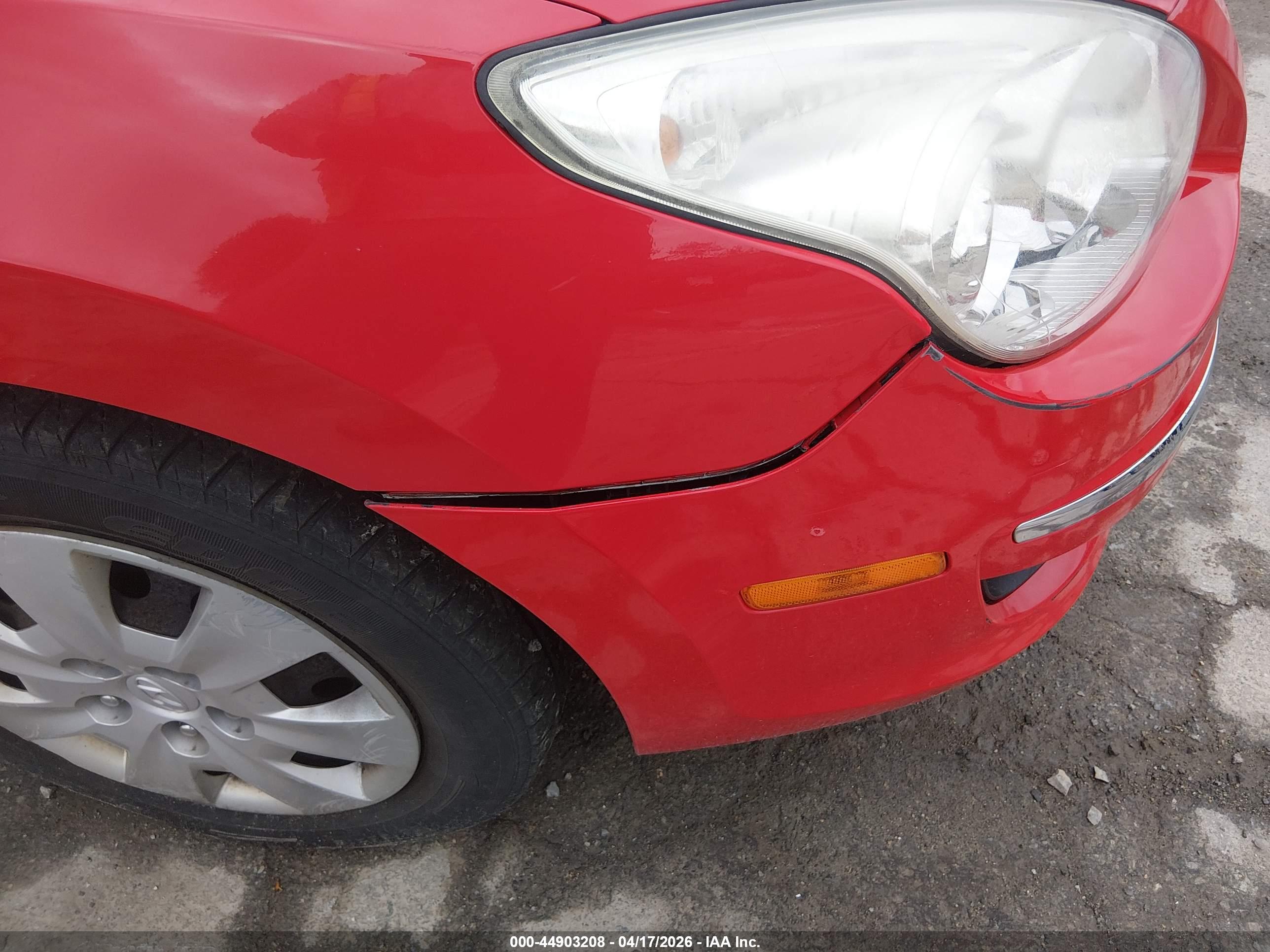 HYUNDAI ELANTRA image 6