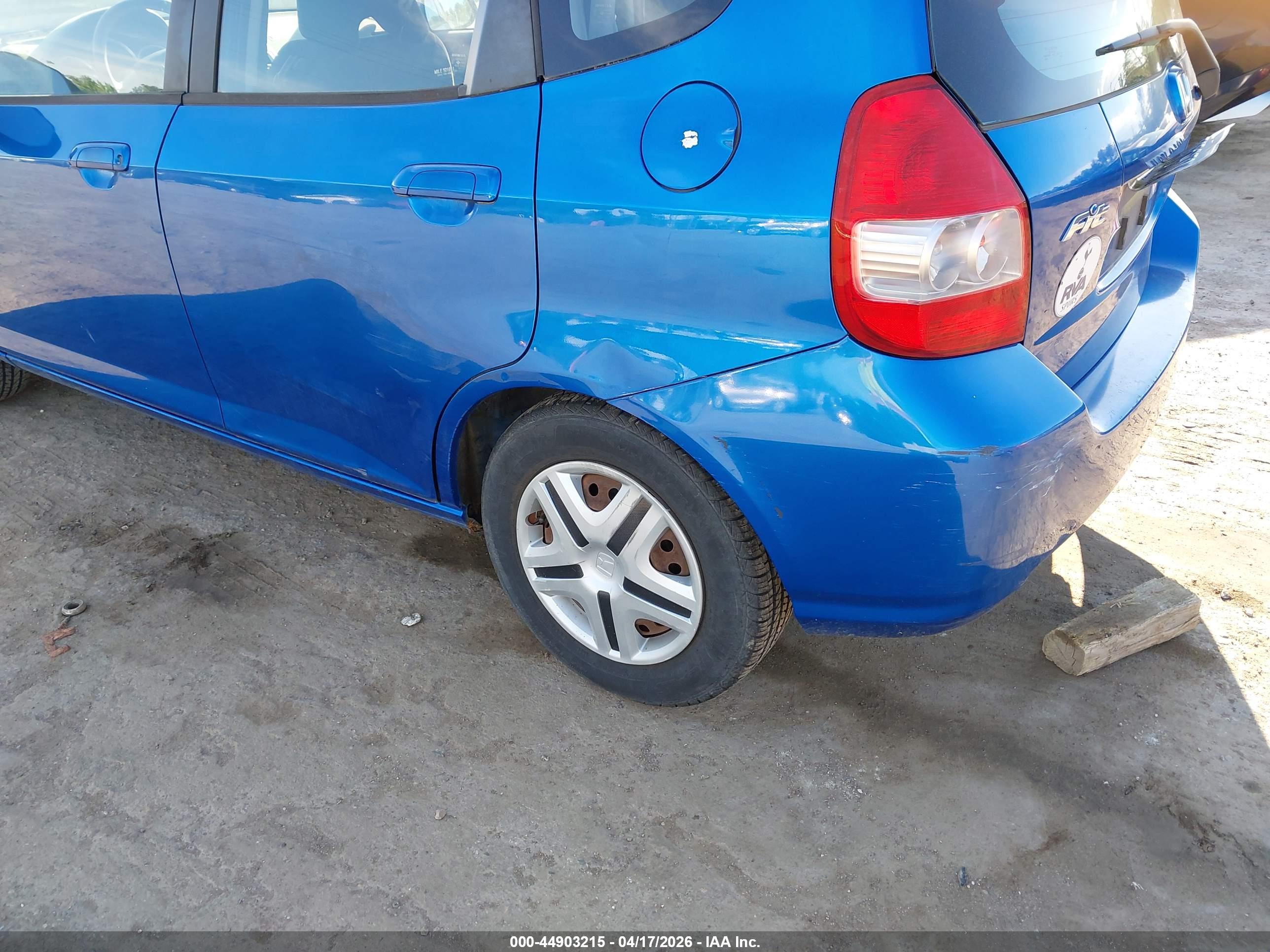 HONDA FIT image 6