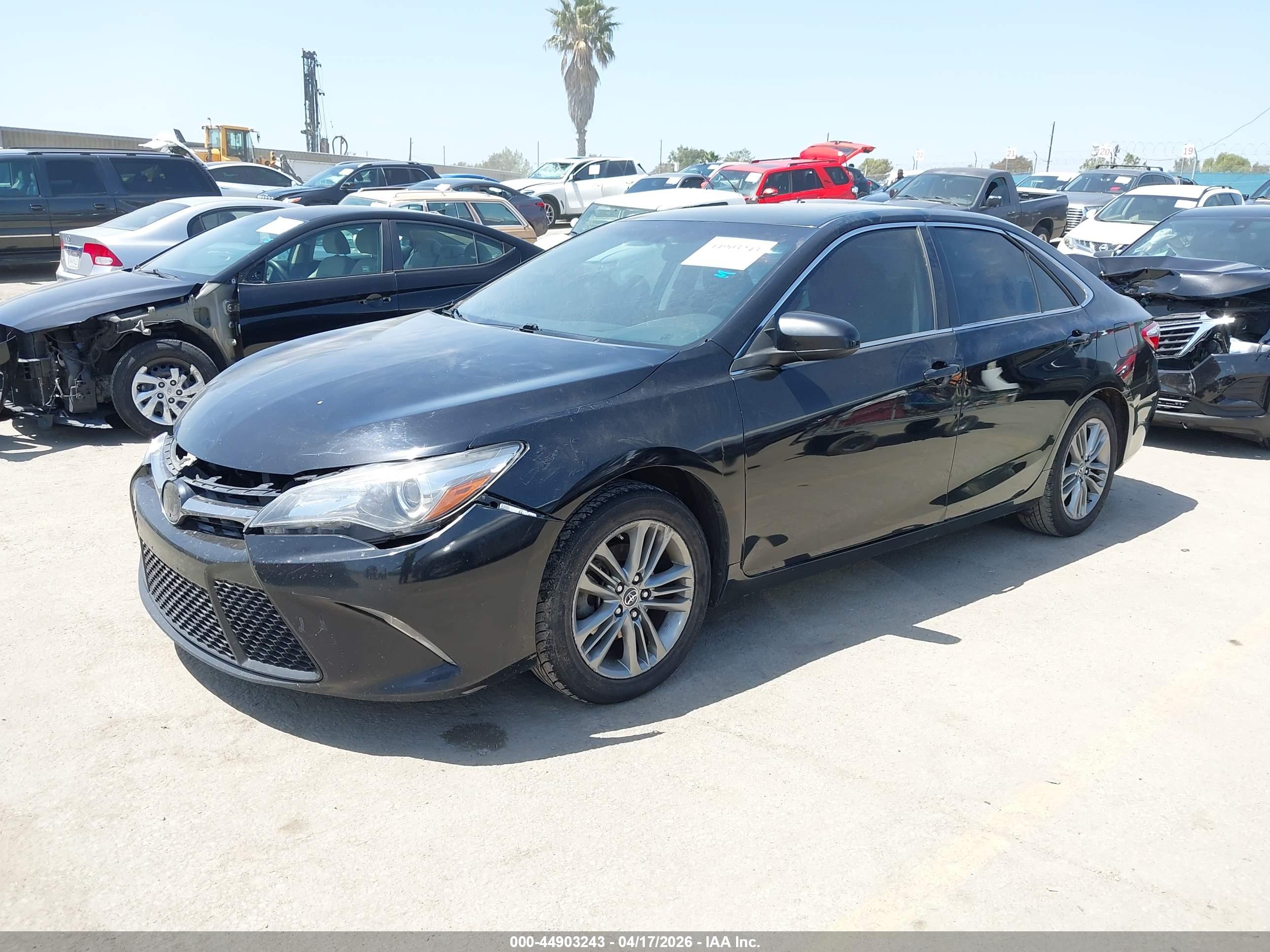 TOYOTA CAMRY image 2