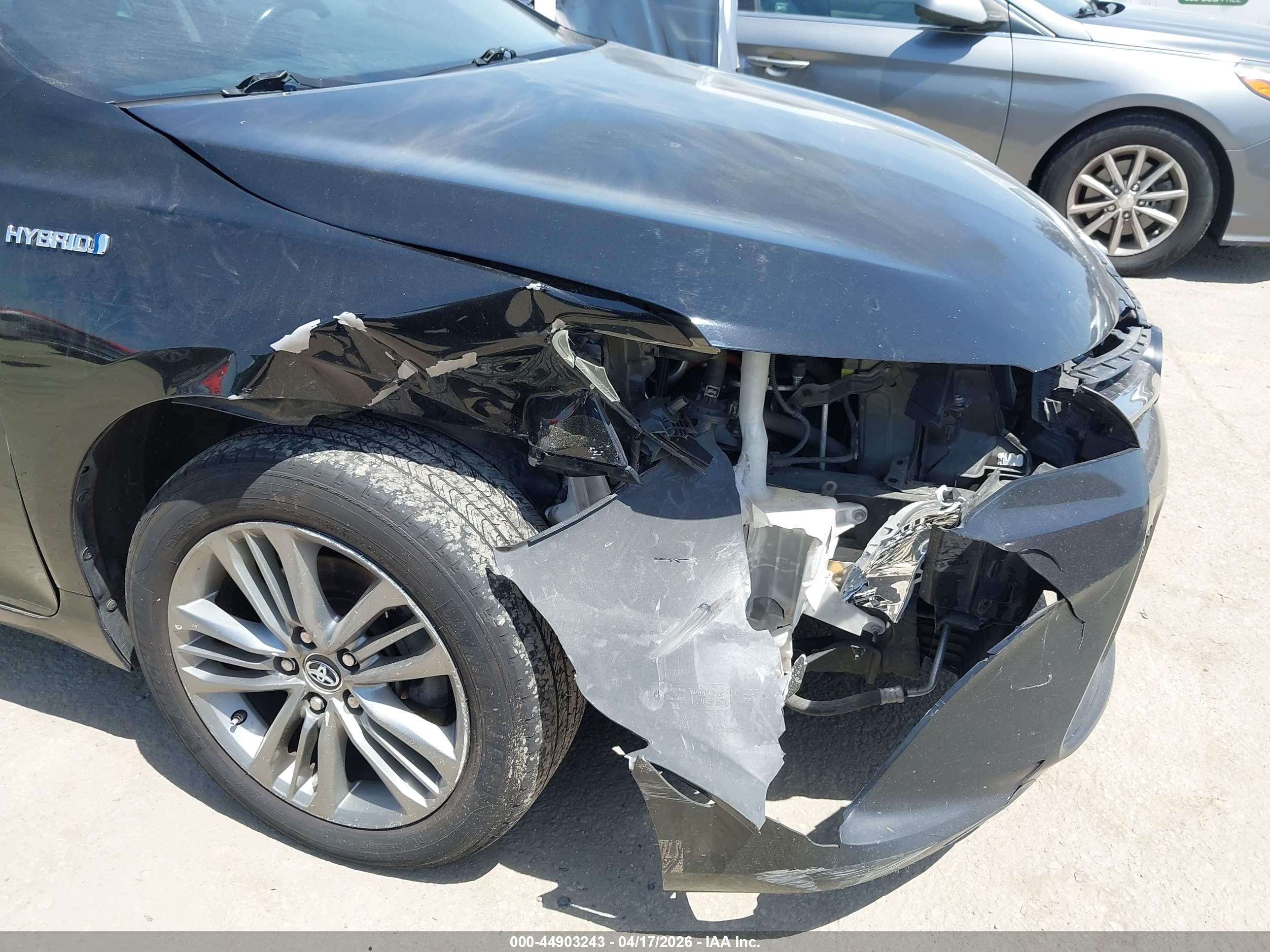 TOYOTA CAMRY image 6