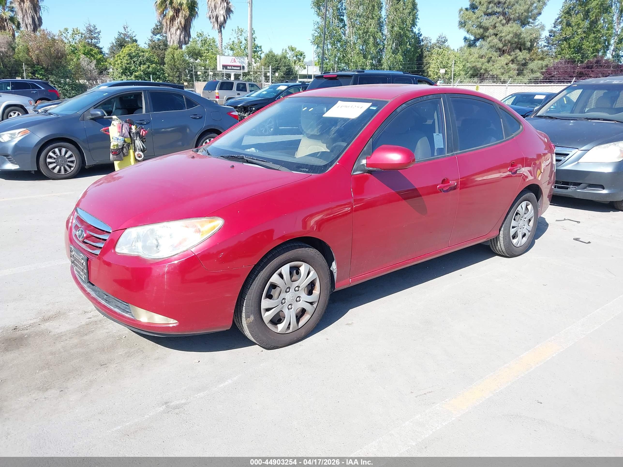 HYUNDAI ELANTRA image 2