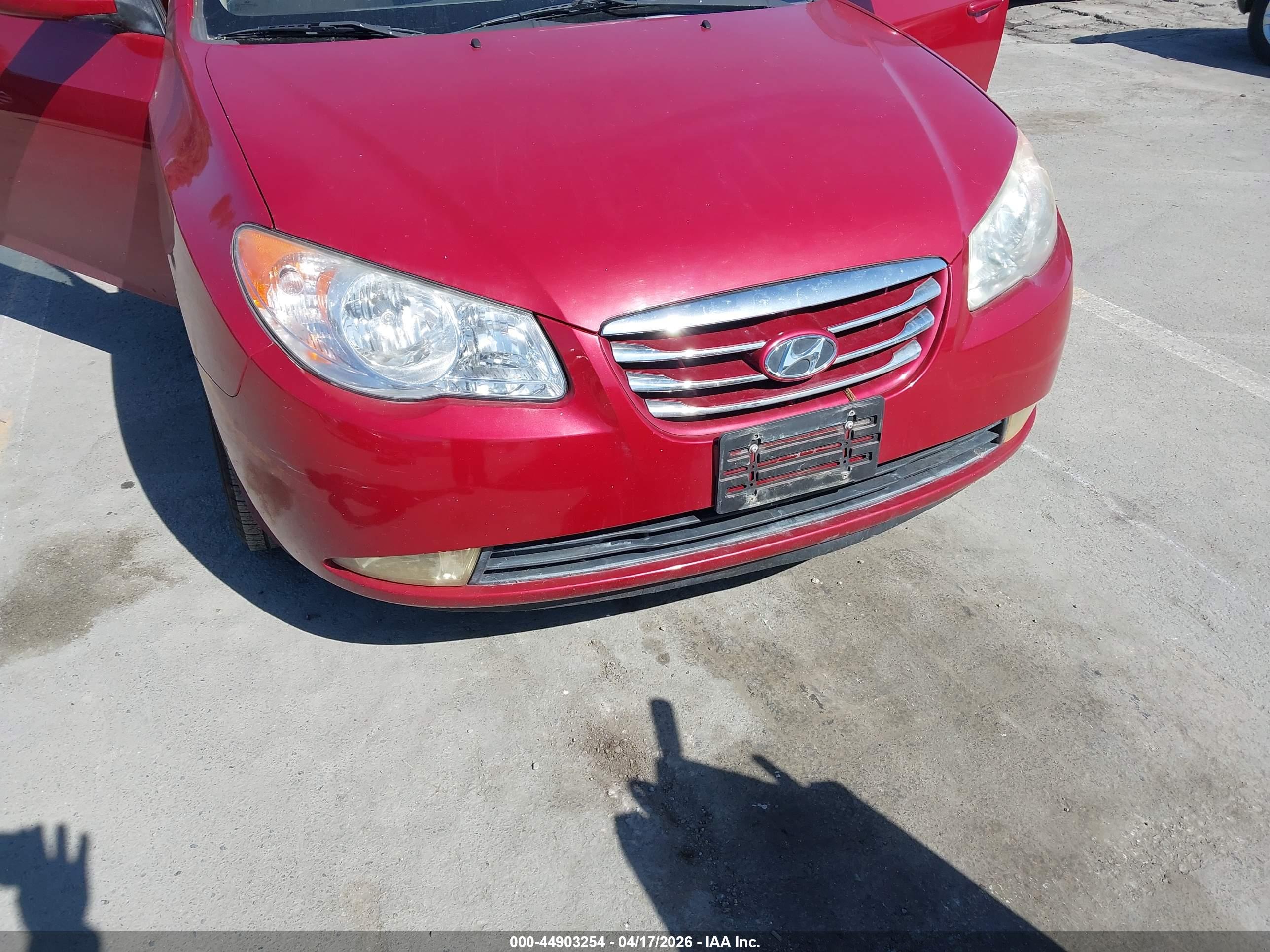 HYUNDAI ELANTRA image 6