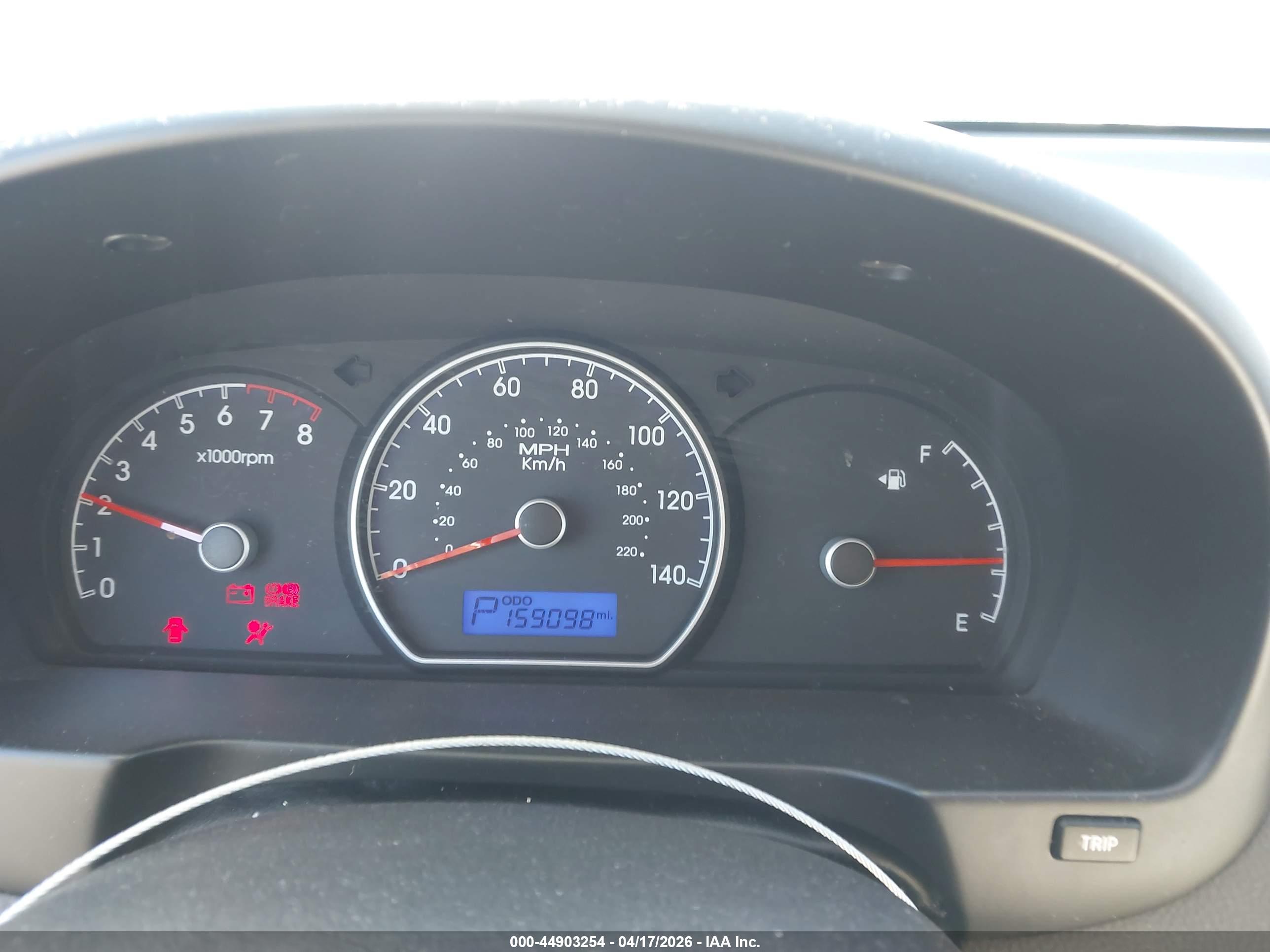 HYUNDAI ELANTRA image 7