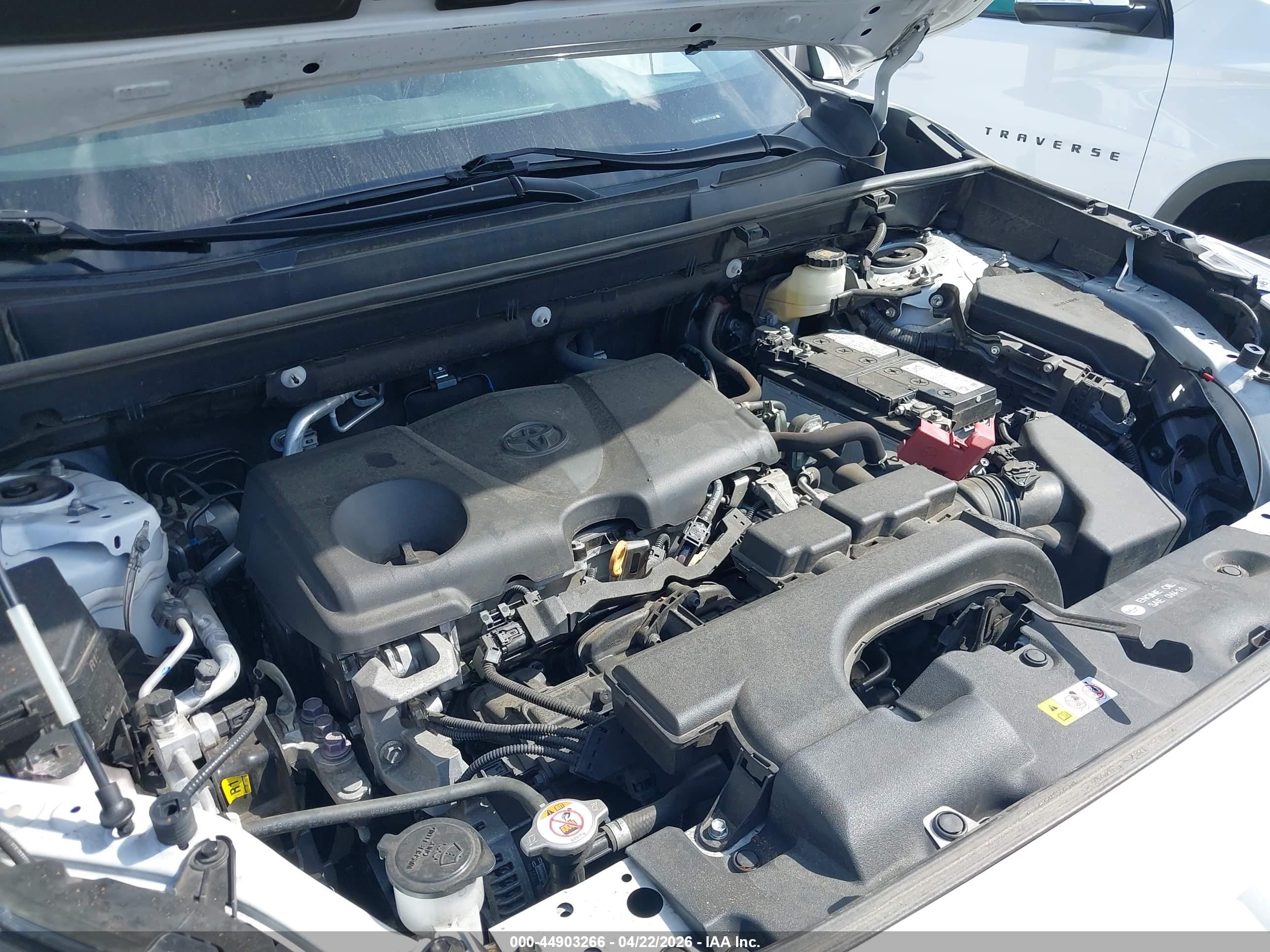 TOYOTA RAV4 image 10