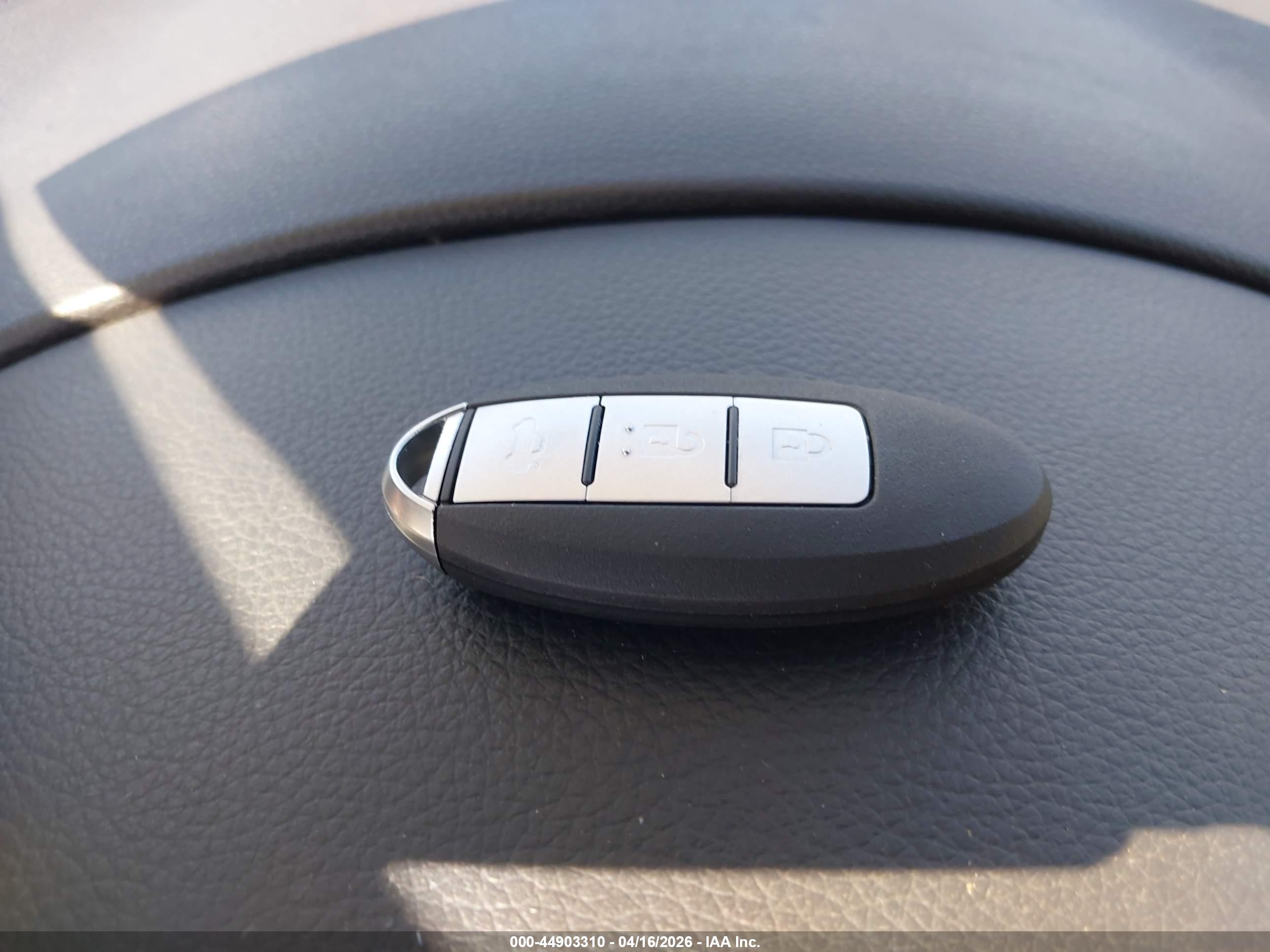 NISSAN ALTIMA image 11