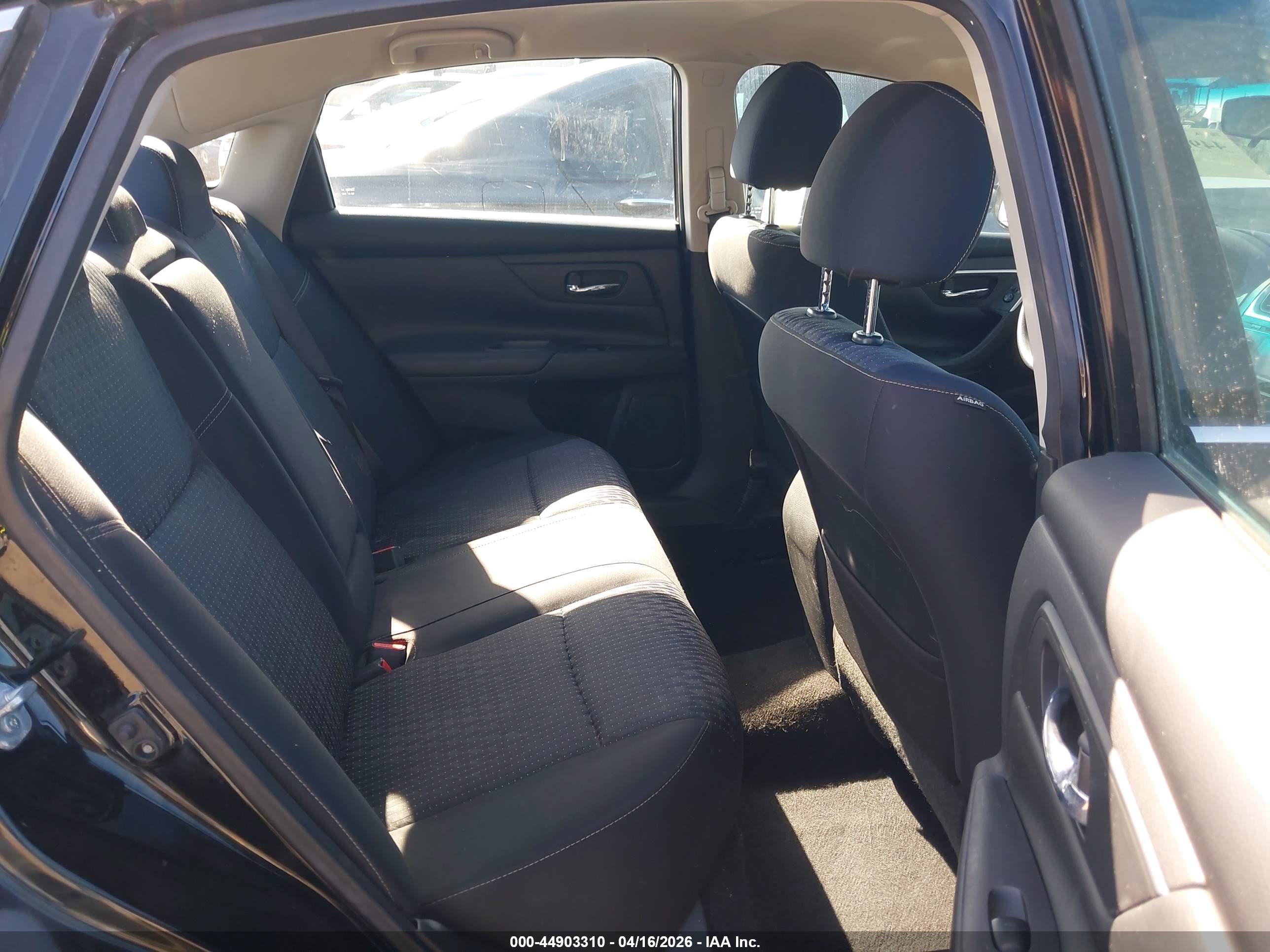 NISSAN ALTIMA image 8