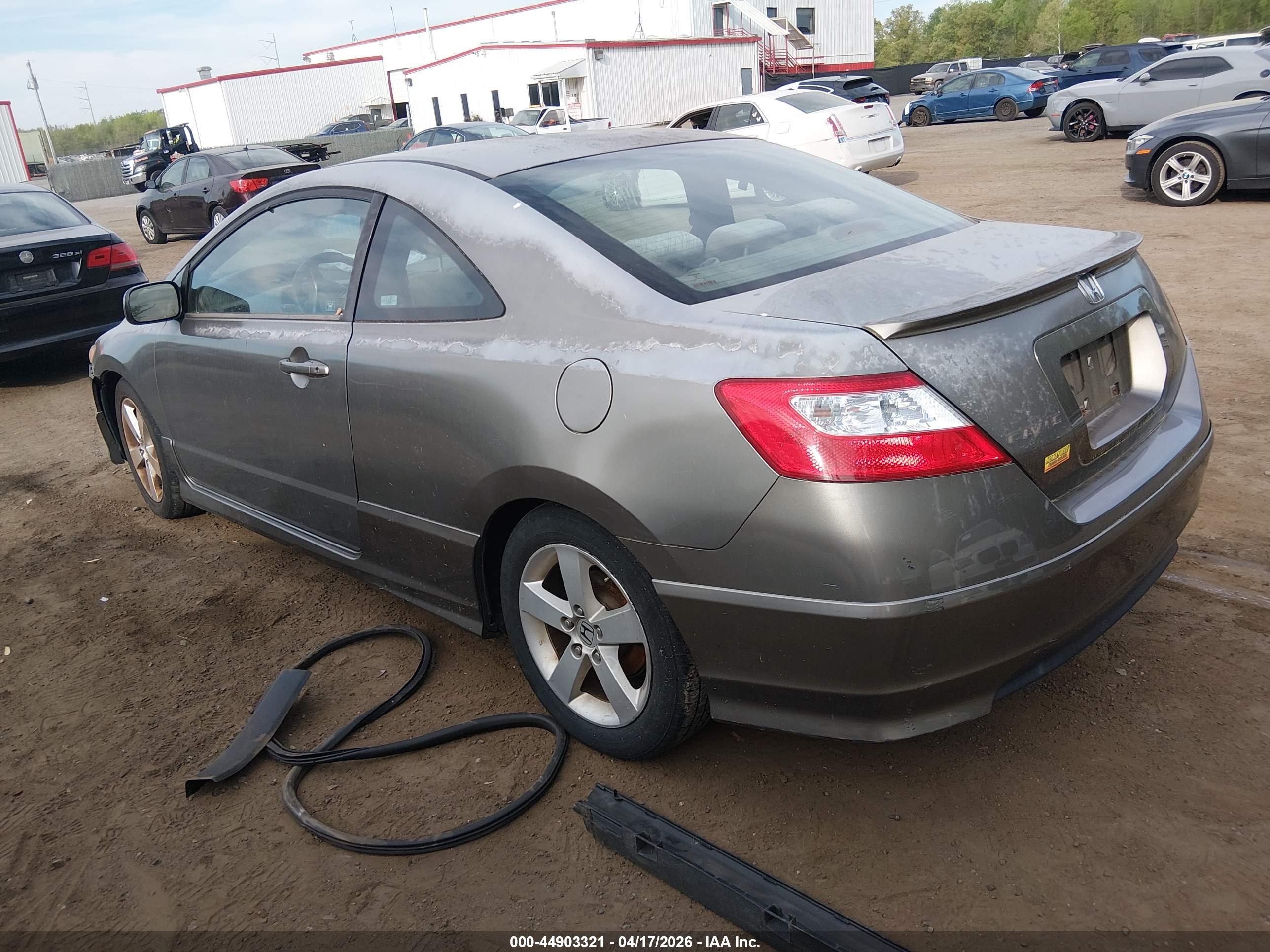HONDA CIVIC image 3