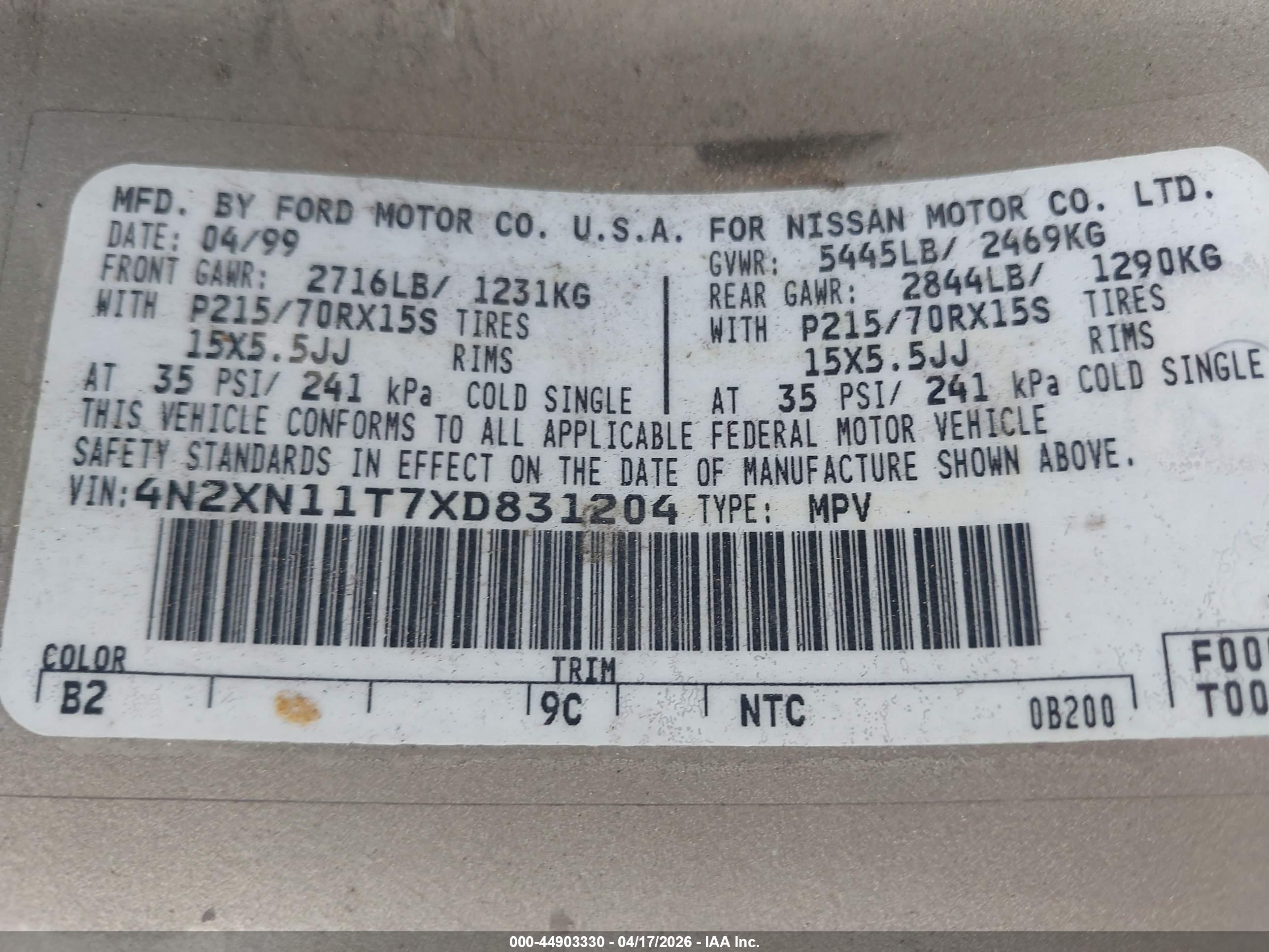NISSAN QUEST image 9