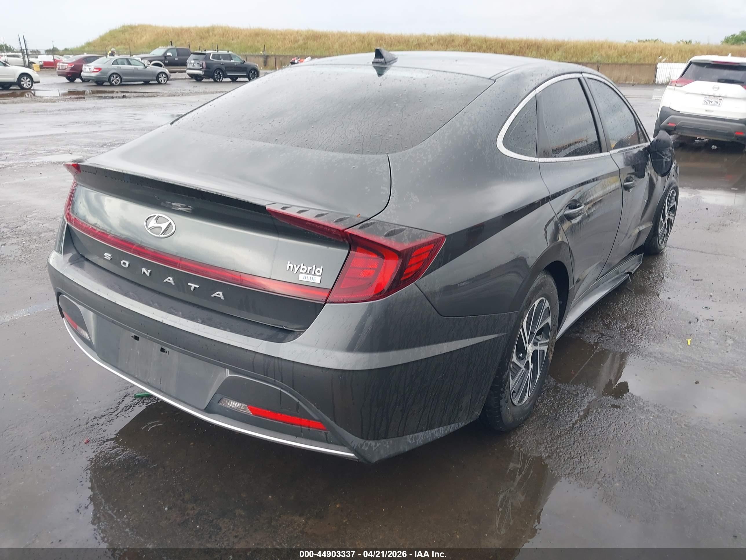 HYUNDAI SONATA image 4