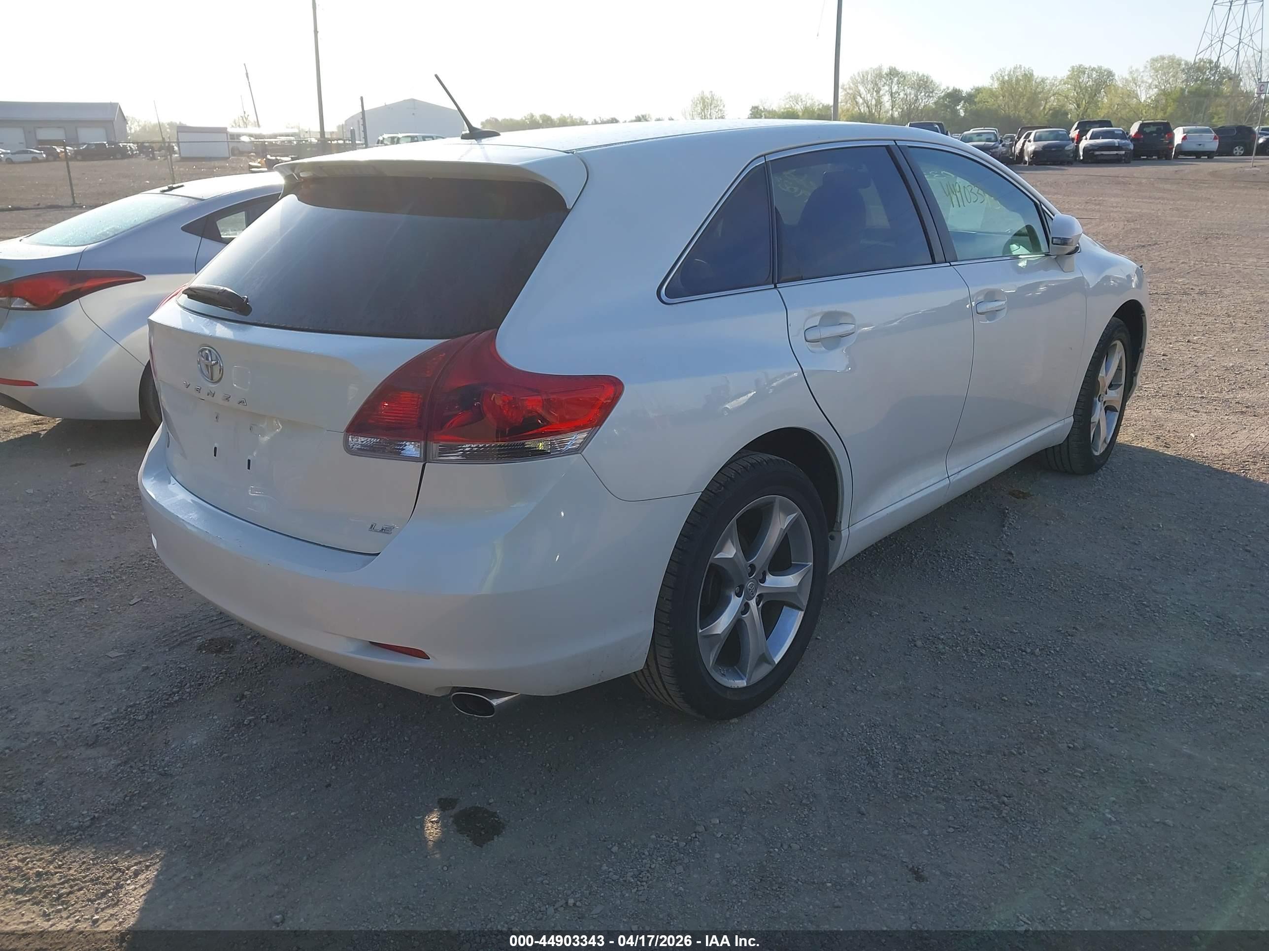 TOYOTA VENZA image 4