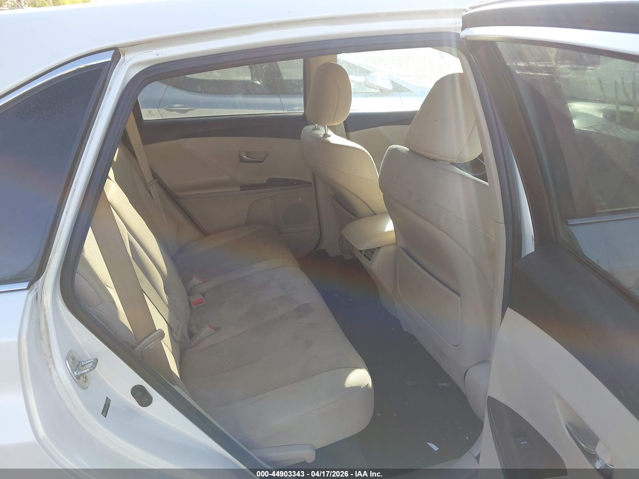 TOYOTA VENZA image 8