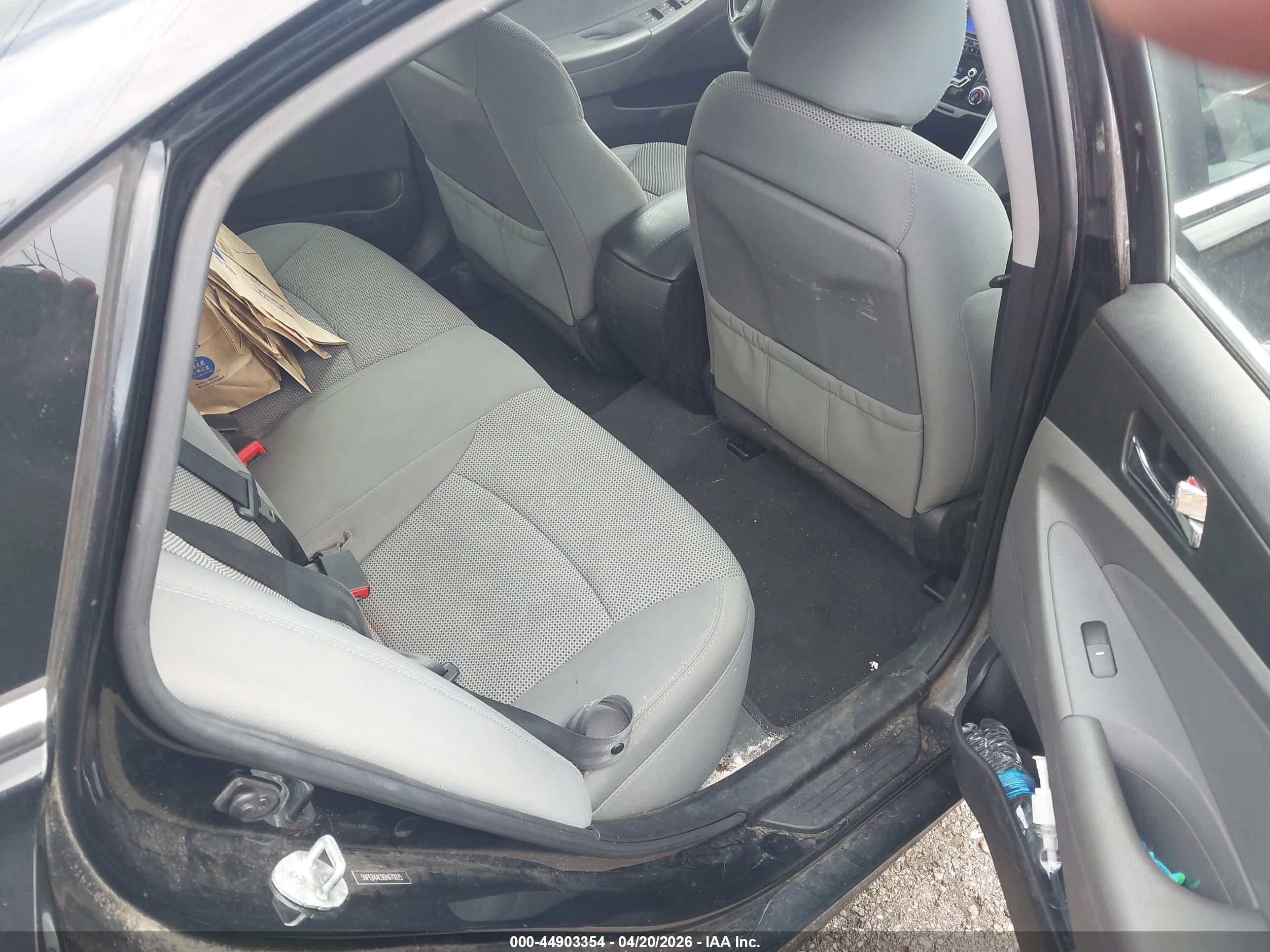 HYUNDAI SONATA image 8