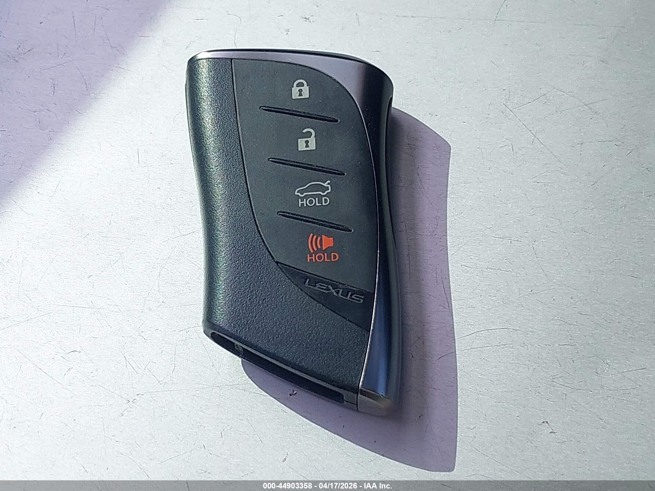LEXUS ES image 11