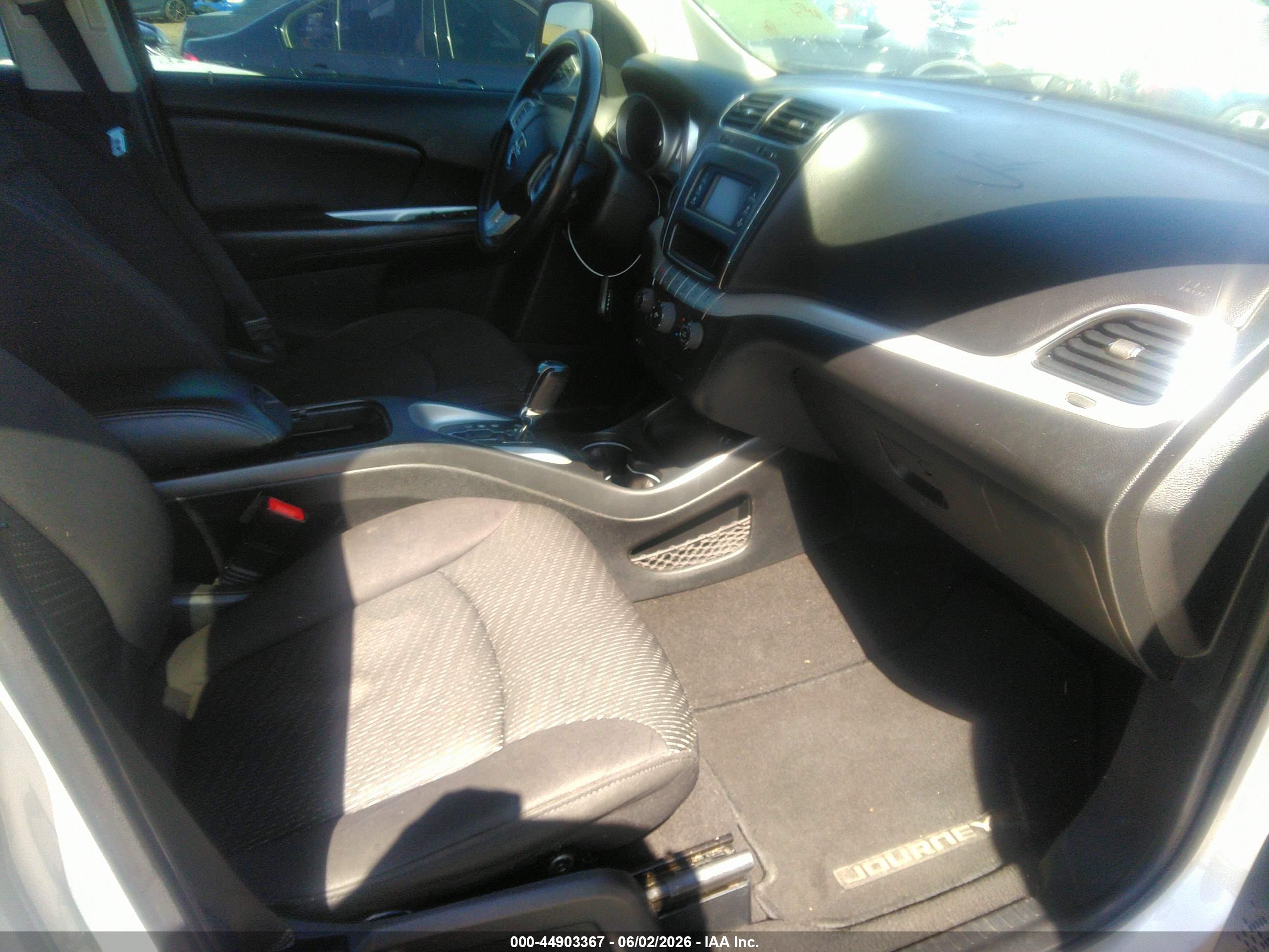 DODGE JOURNEY image 5