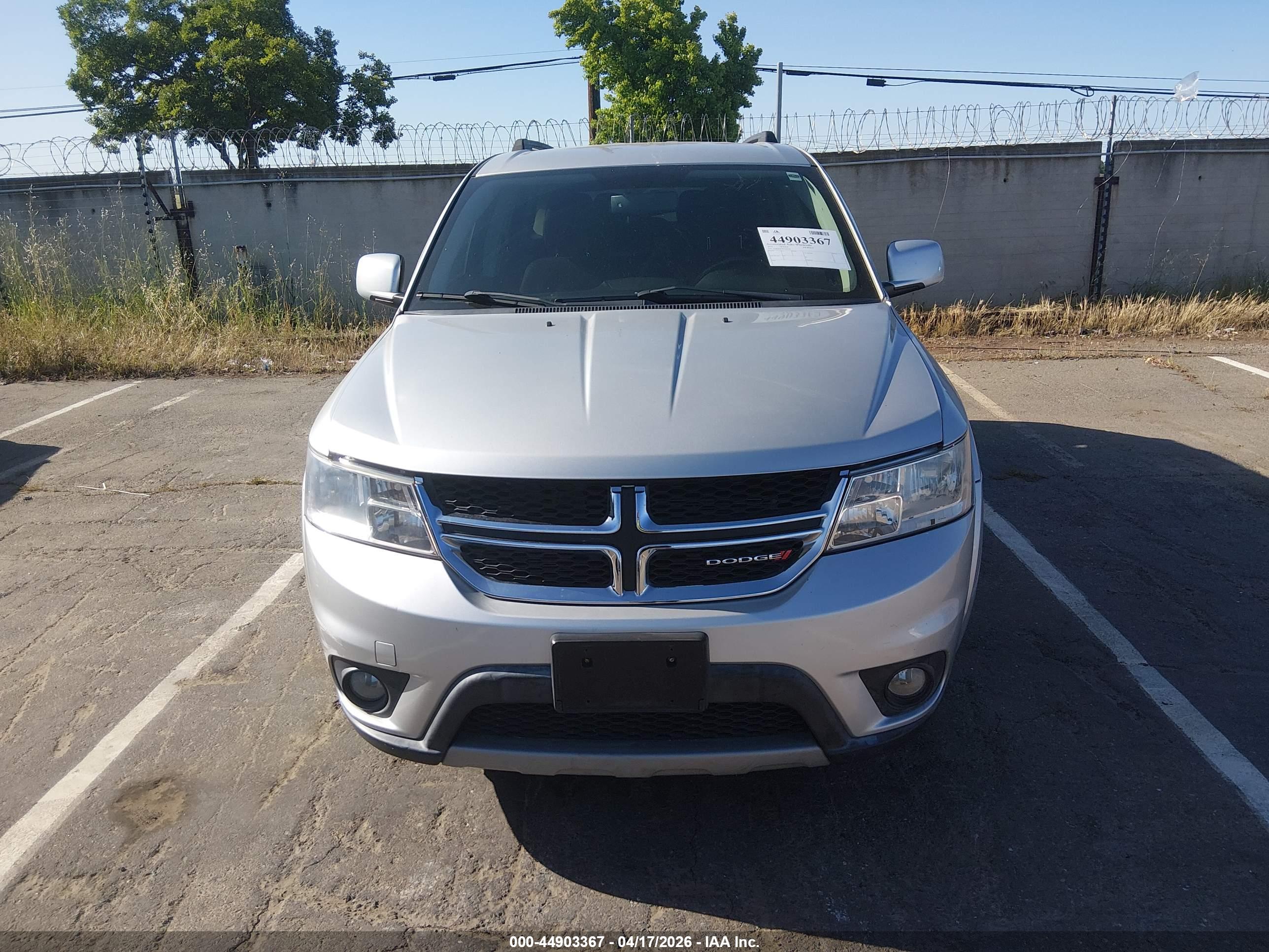 DODGE JOURNEY image 6