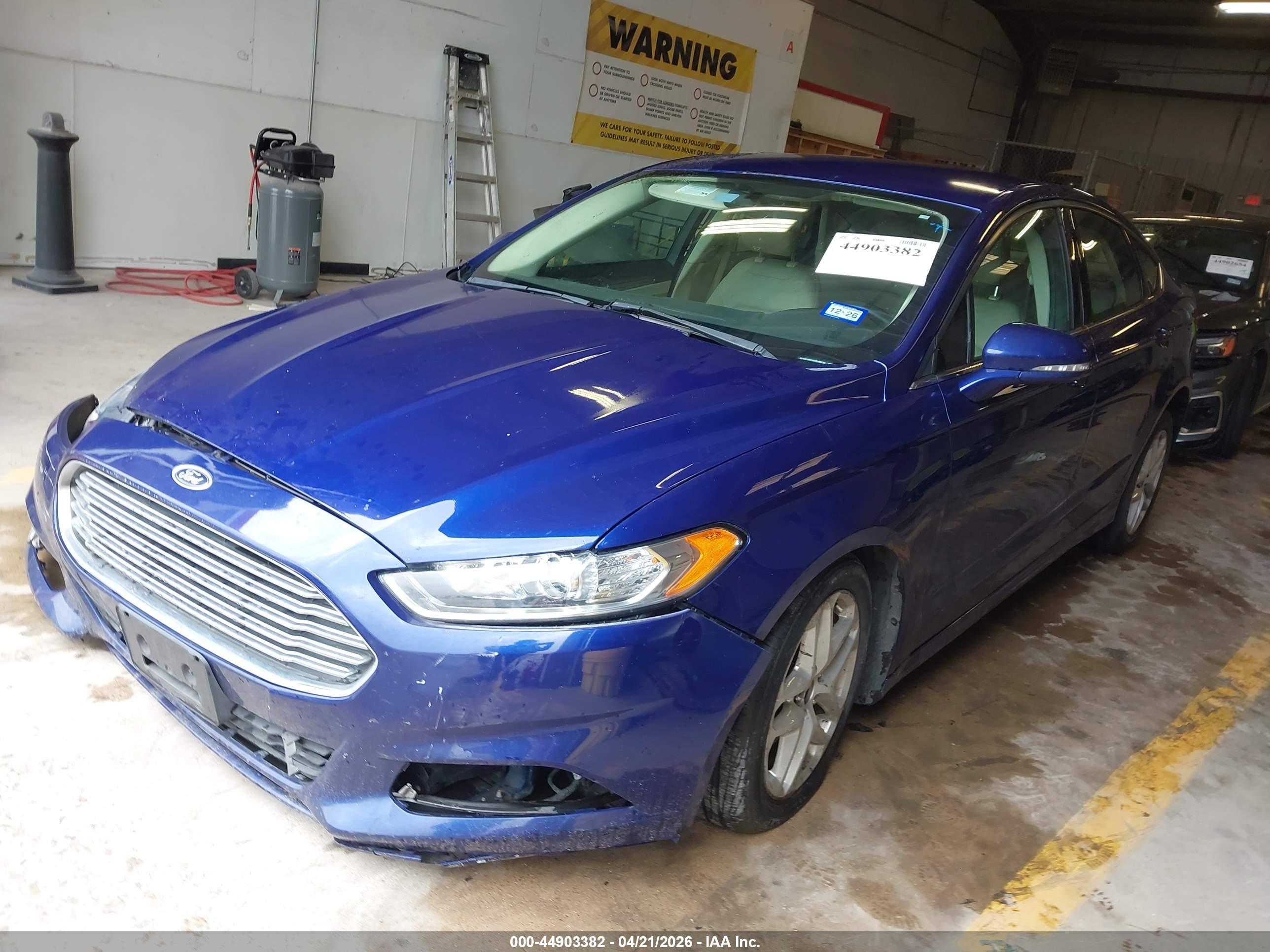 FORD FUSION image 2