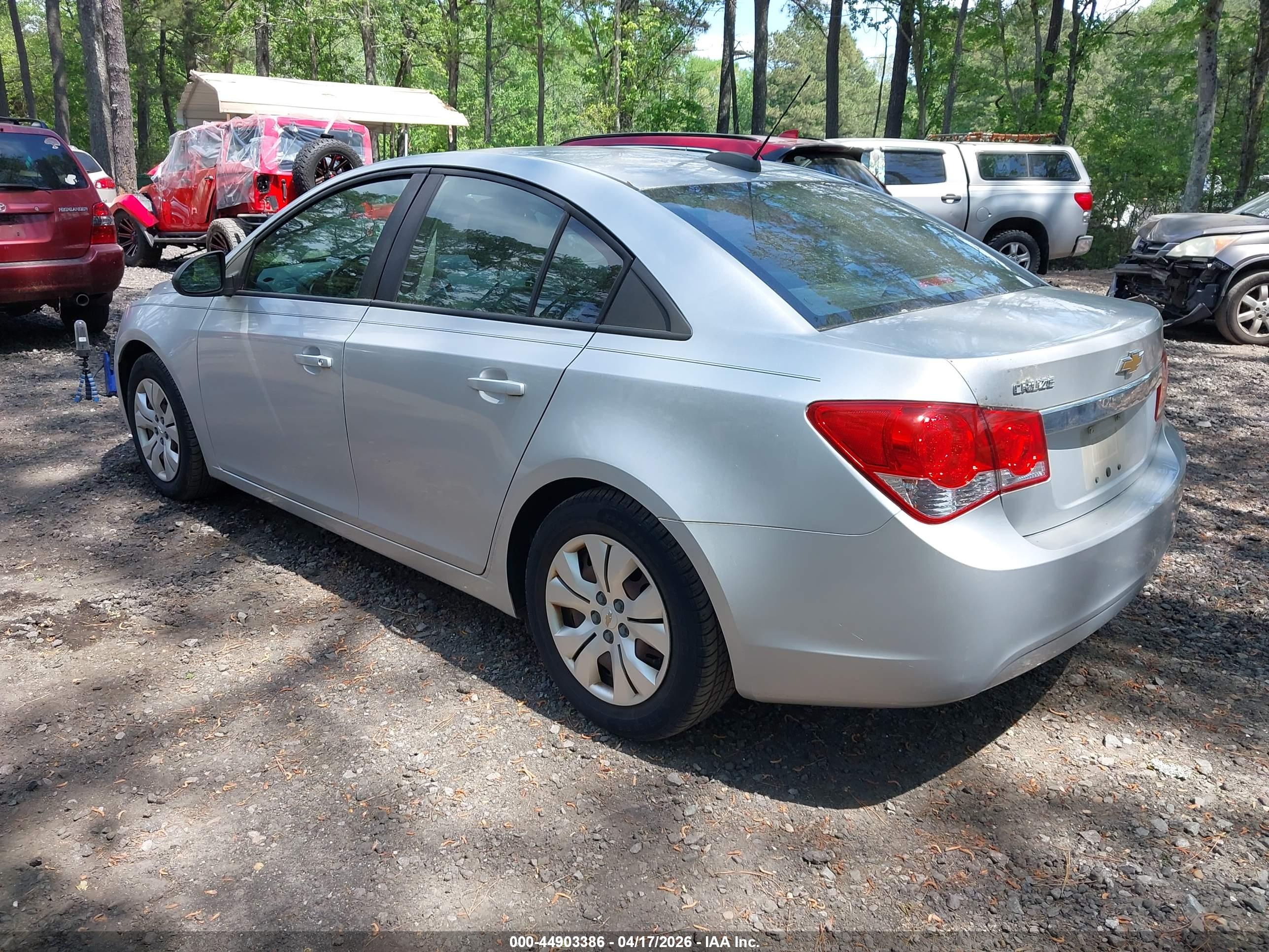CHEVROLET CRUZE image 3