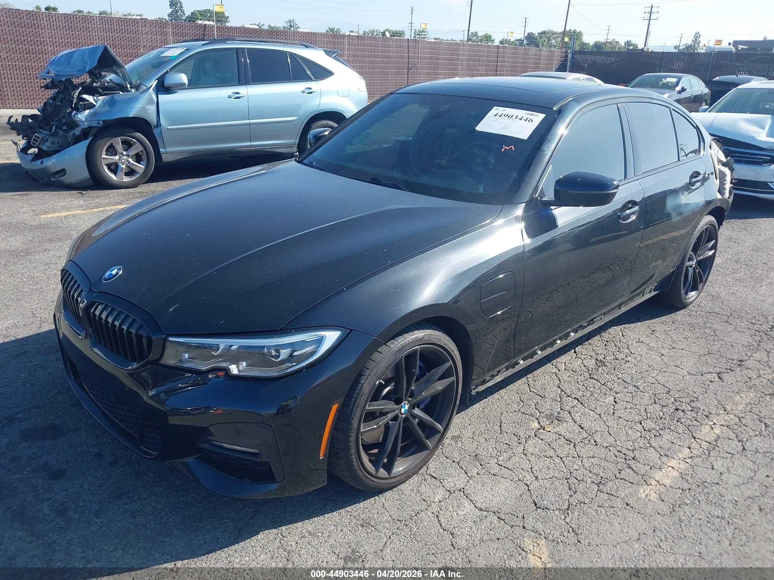 BMW 330E image 2