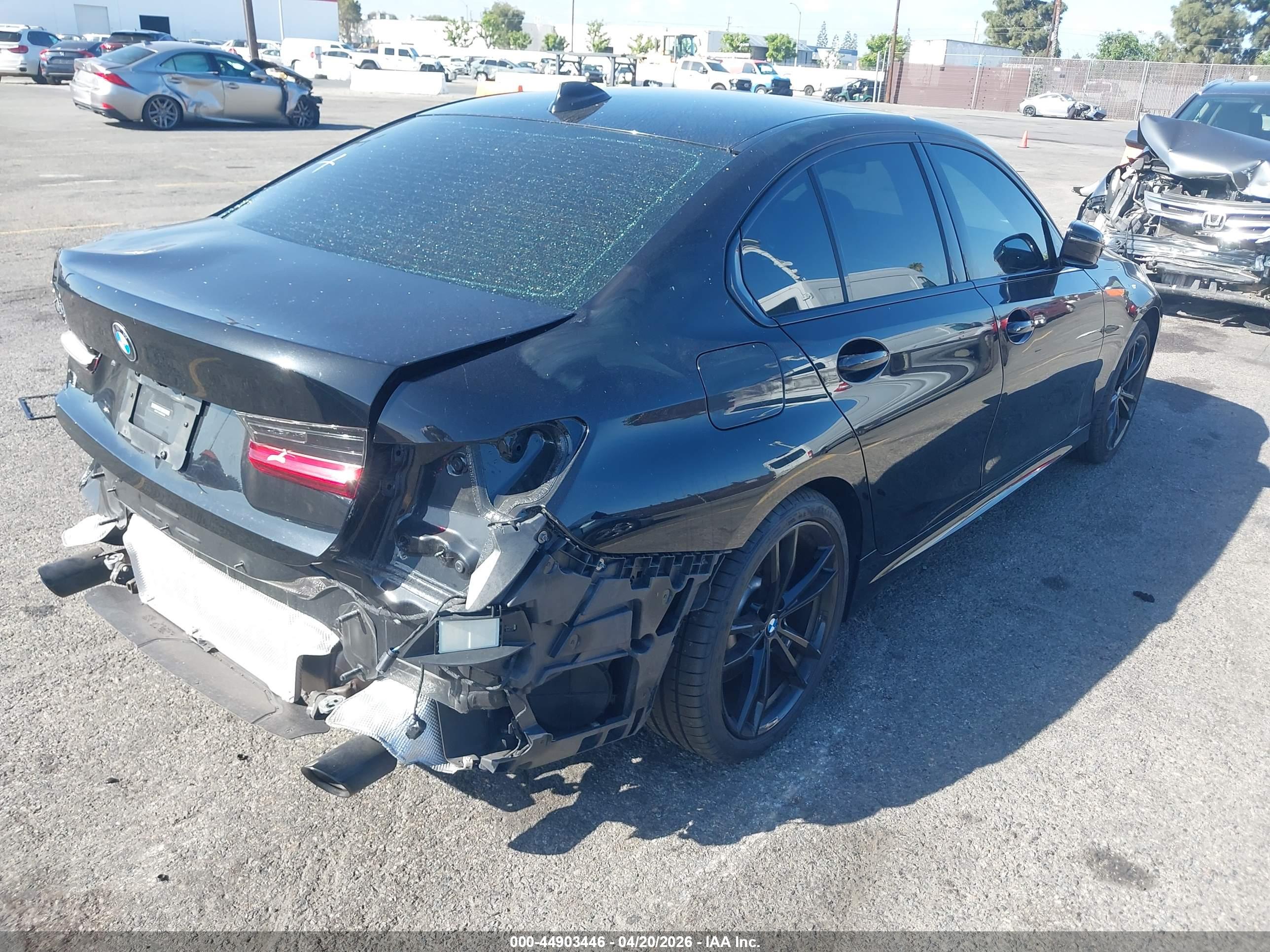 BMW 330E image 4